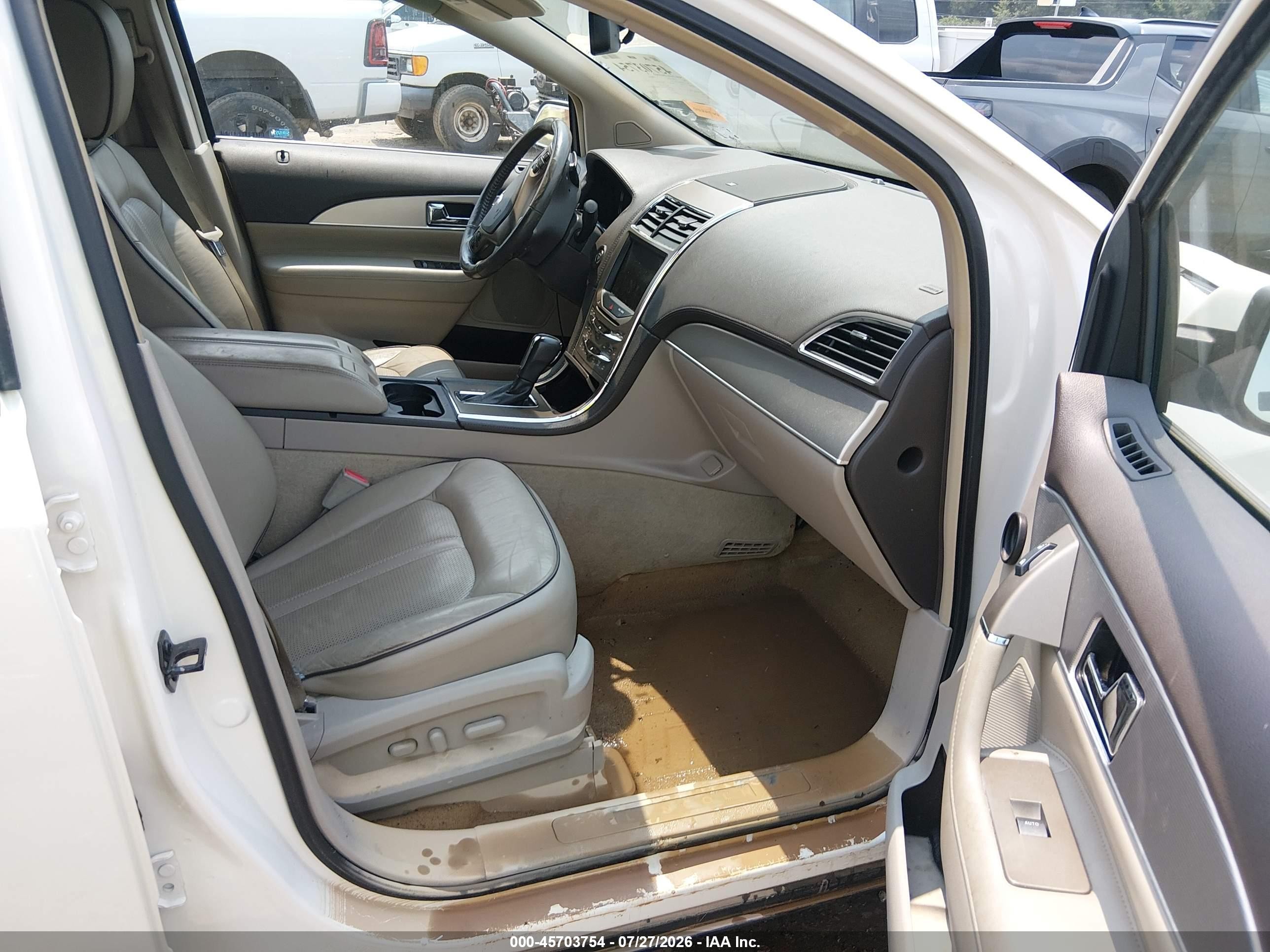 2013 Lincoln Mkx   White vin: 2LMDJ8JKXDBL13445
