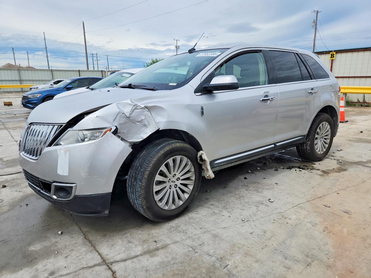 2013 Lincoln Mkx Silver vin: 2LMDJ8JKXDBL28253