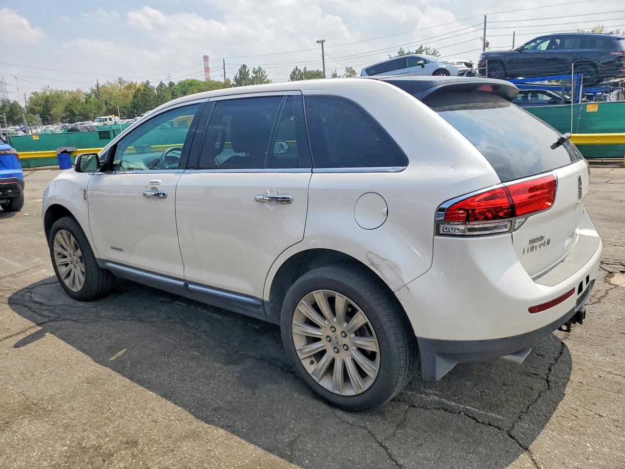 2015 Lincoln Mkx White vin: 2LMDJ8JKXFBL25744