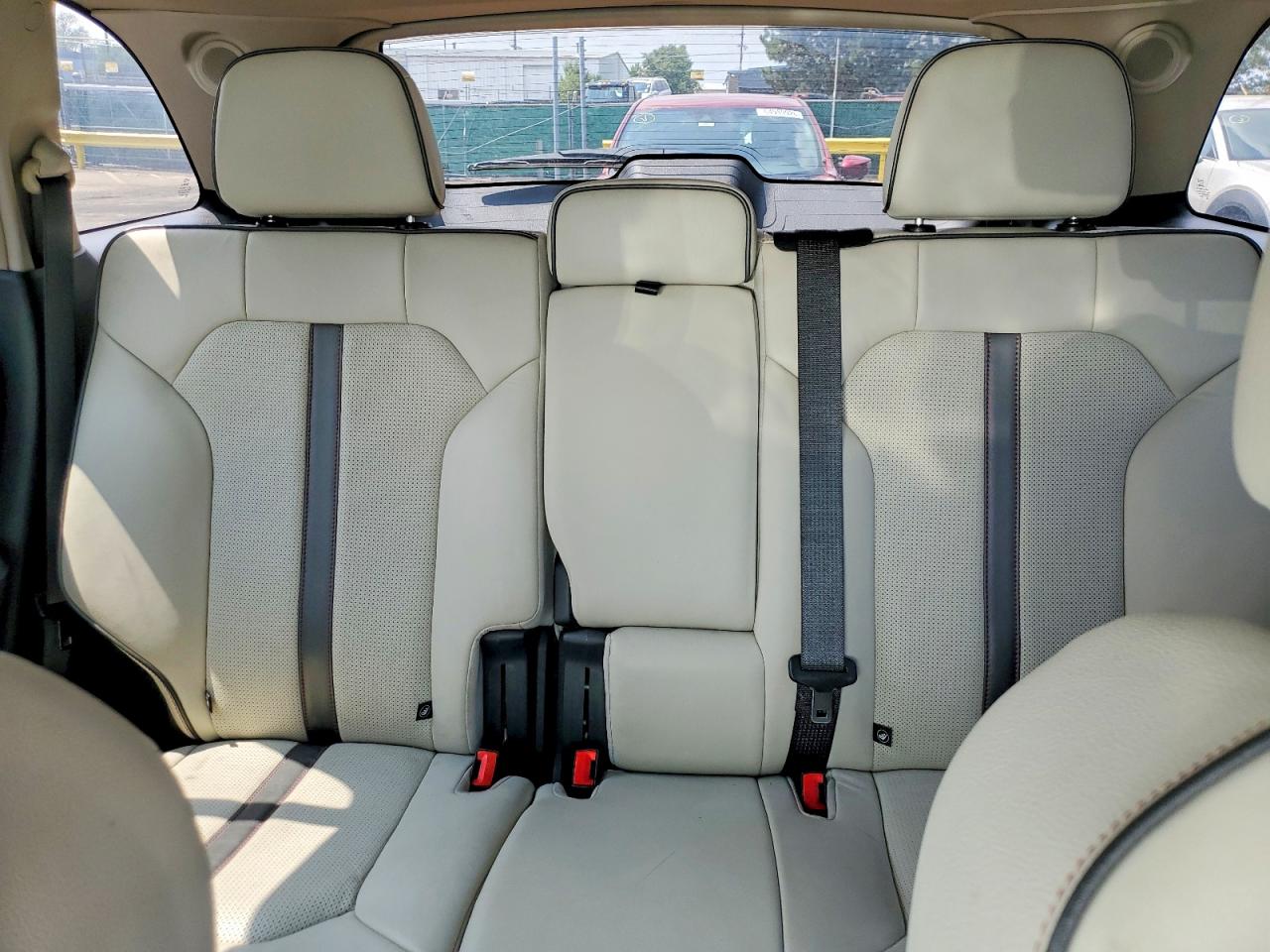 2015 Lincoln Mkx White vin: 2LMDJ8JKXFBL25744