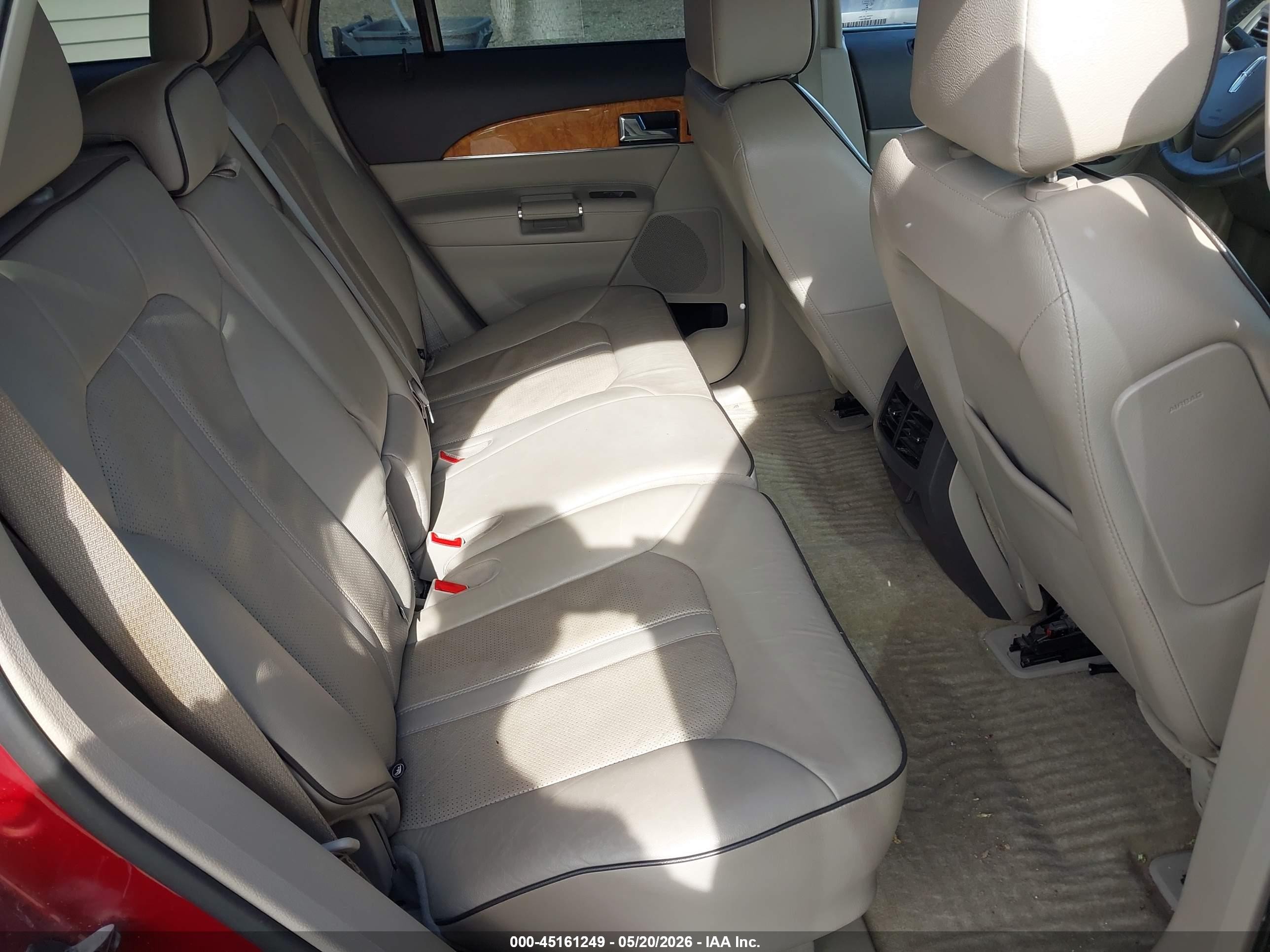 2015 Lincoln Mkx   Burgundy vin: 2LMDJ8JKXFBL28661