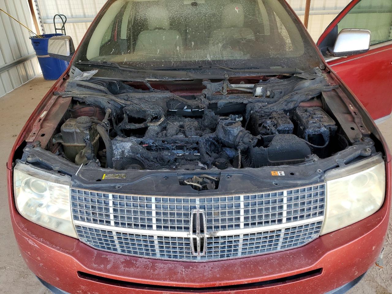 2008 Lincoln Mkx Red vin: 2LMDU68C18BJ03588