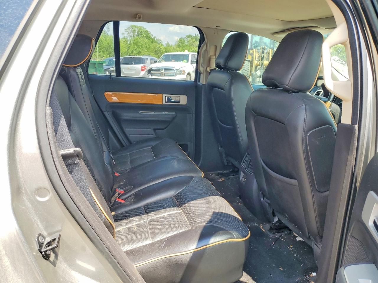 2008 Lincoln Mkx Silver vin: 2LMDU68C18BJ10296
