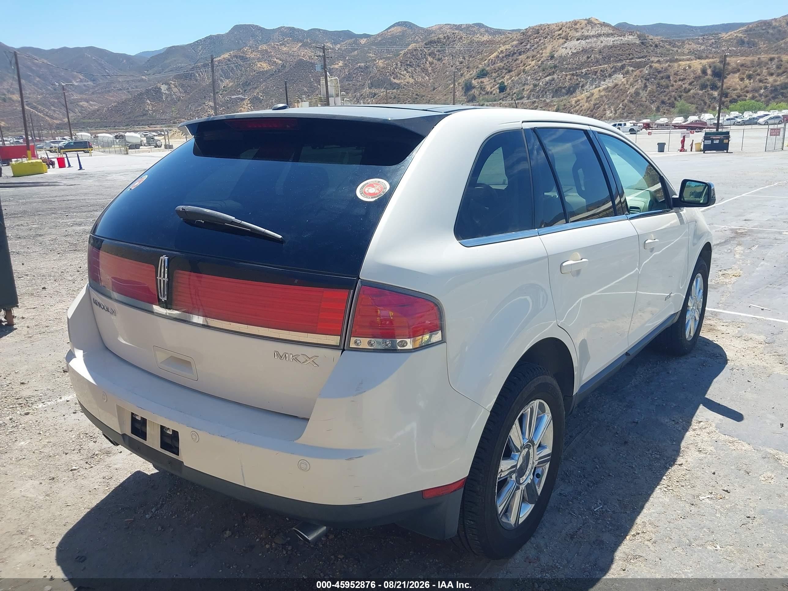 2007 Lincoln Mkx   White vin: 2LMDU68C37BJ18141