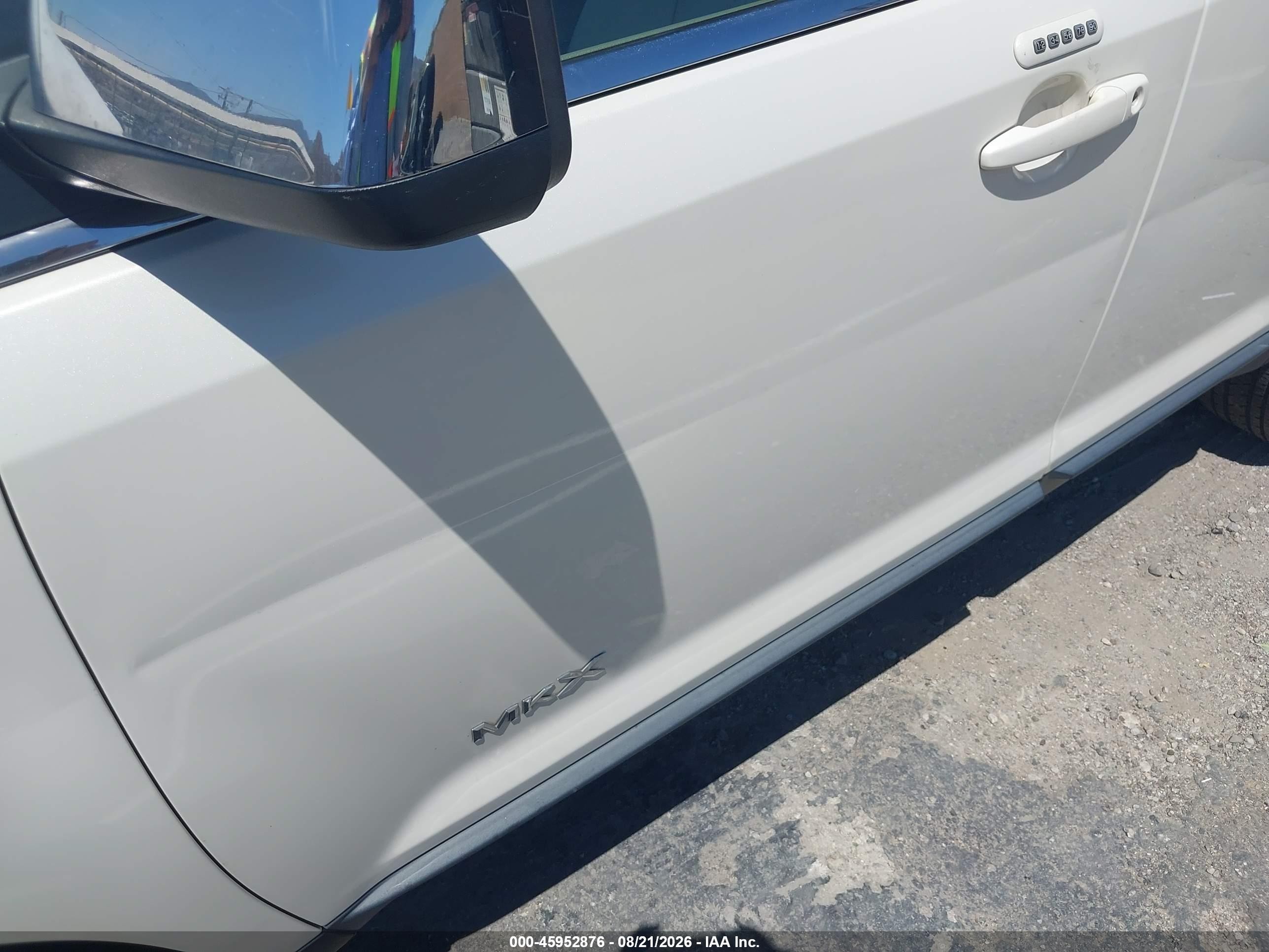 2007 Lincoln Mkx   White vin: 2LMDU68C37BJ18141