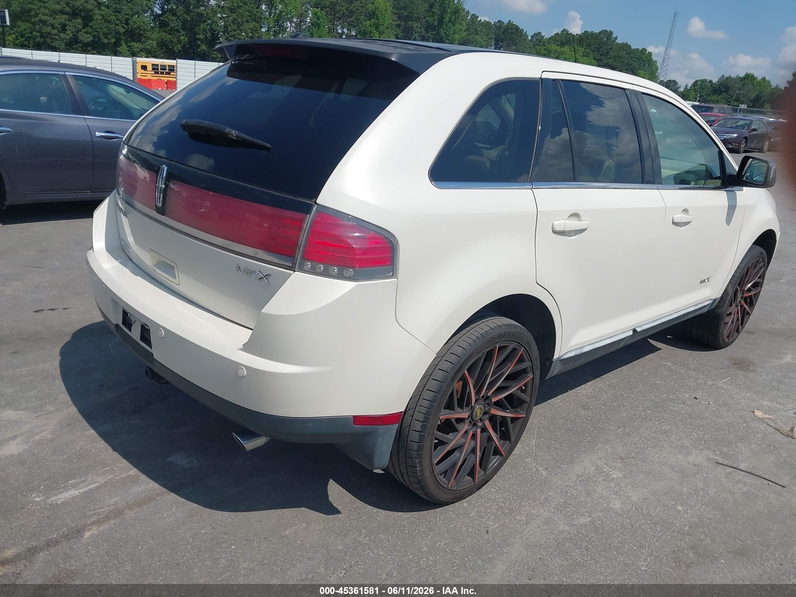 2007 Lincoln Mkx   White vin: 2LMDU68C37BJ27289