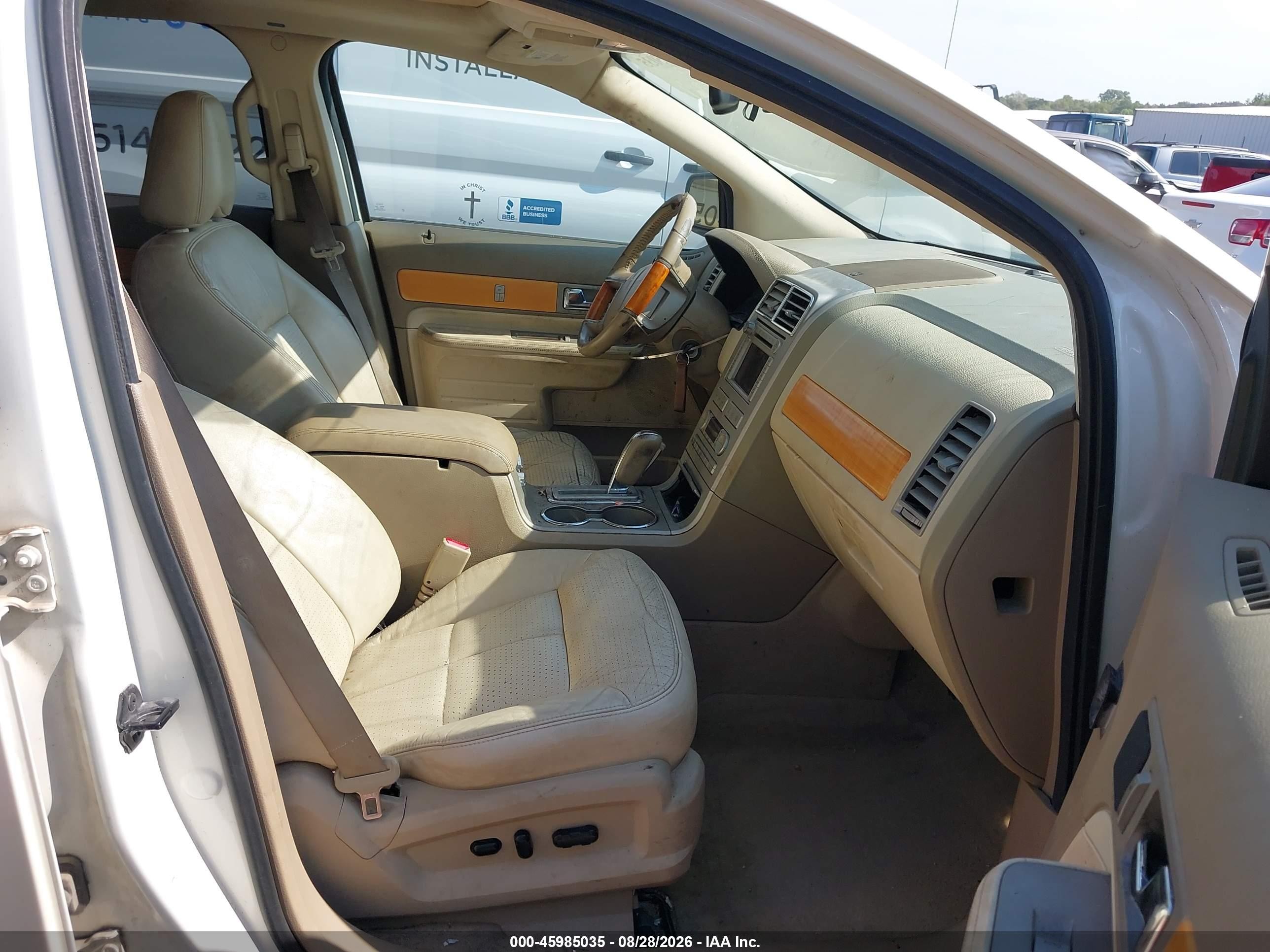 2007 Lincoln Mkx   White vin: 2LMDU68C37BJ34002