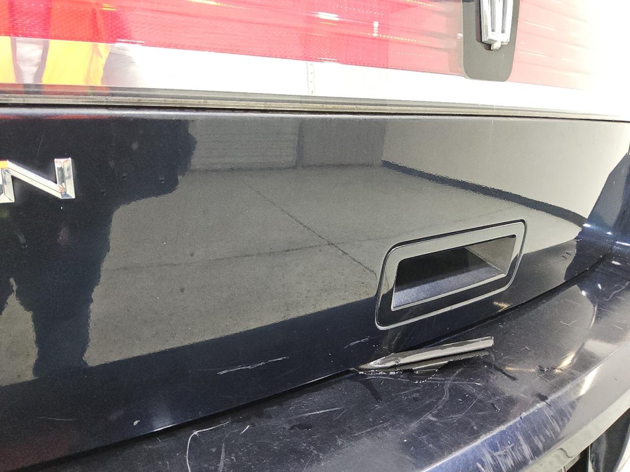 2008 Lincoln Mkx Black vin: 2LMDU68C48BJ27089 Damage: Lift Gate, Heavy Scratch, 1 To 2 Inches