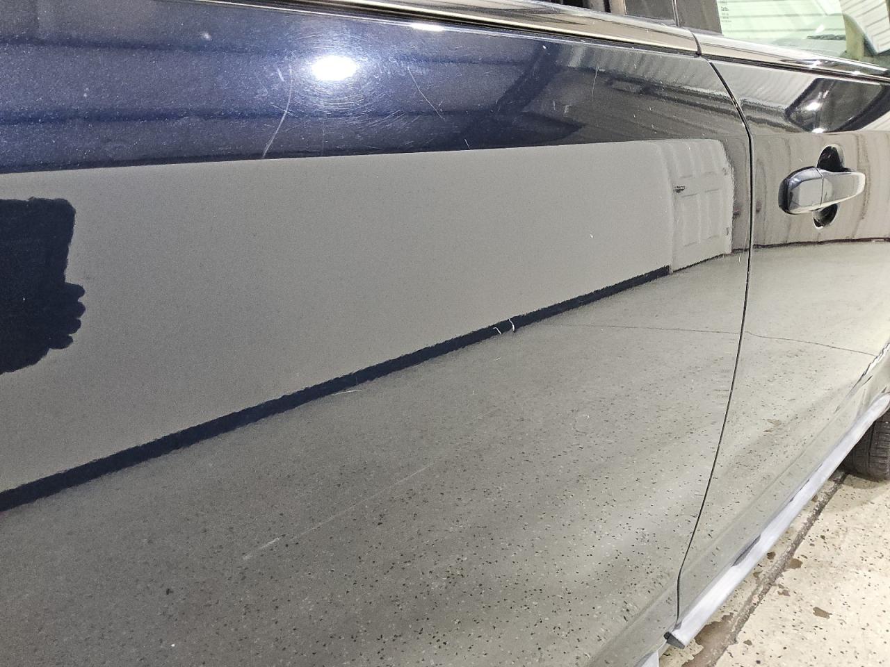 2008 Lincoln Mkx Black vin: 2LMDU68C48BJ27089 Damage: Right Rear Door, Heavy Scratch, 1/2 To 1 Inch