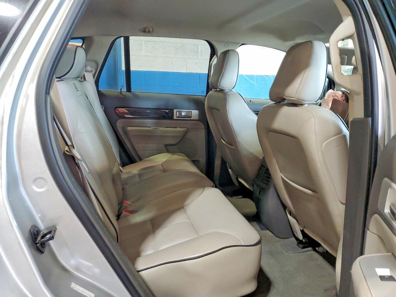 2009 Lincoln Mkx Серебряный vin: 2LMDU68C49BJ04963