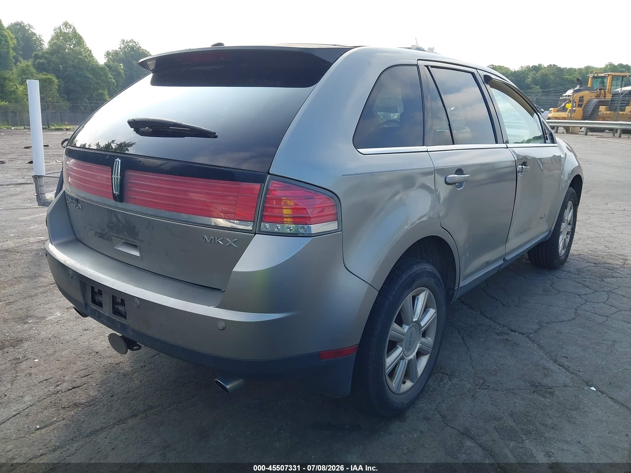 2008 Lincoln Mkx   Gold vin: 2LMDU68C58BJ23830