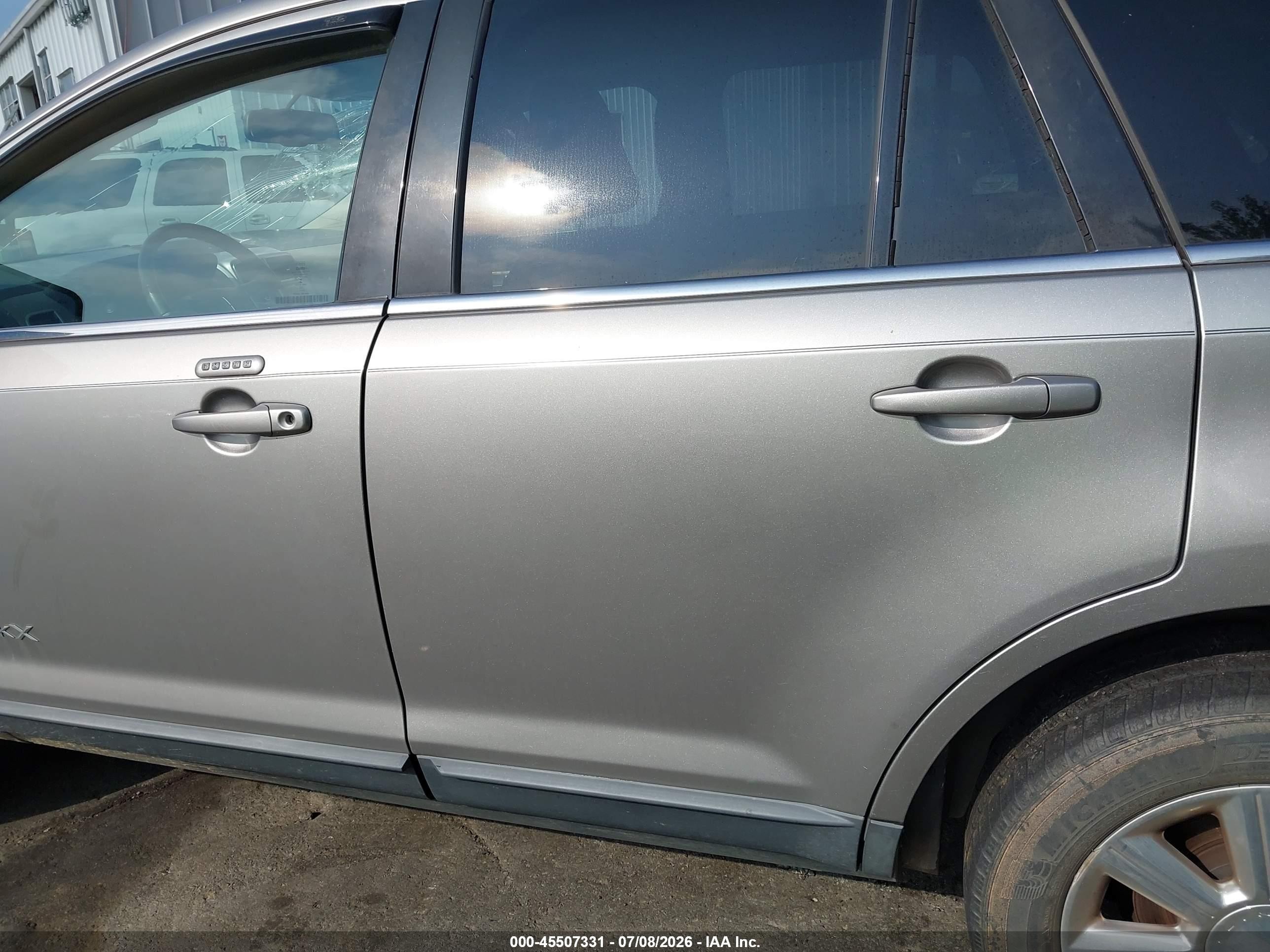 2008 Lincoln Mkx   Gold vin: 2LMDU68C58BJ23830