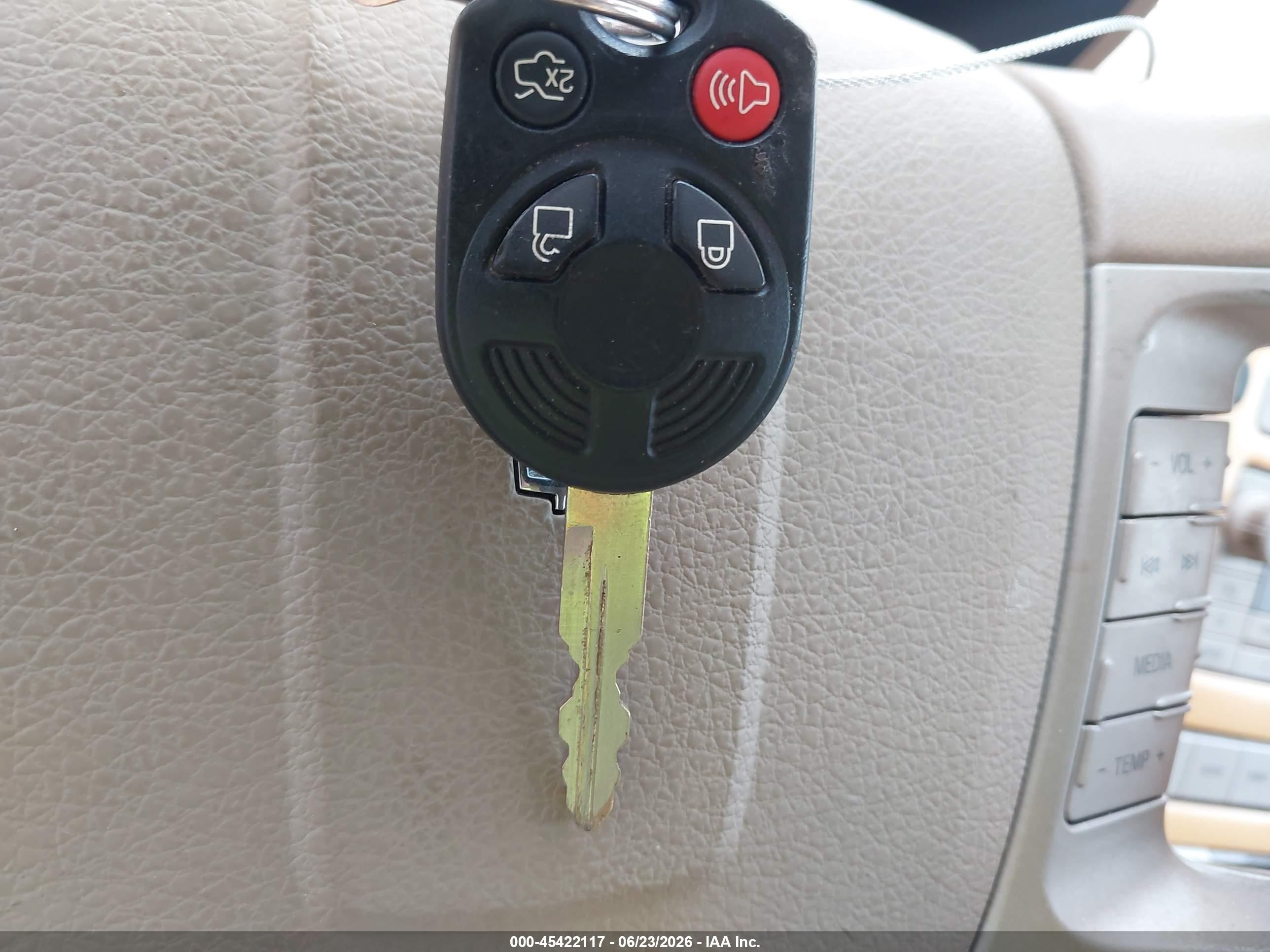 2007 Lincoln Mkx   Белый vin: 2LMDU68C67BJ17663