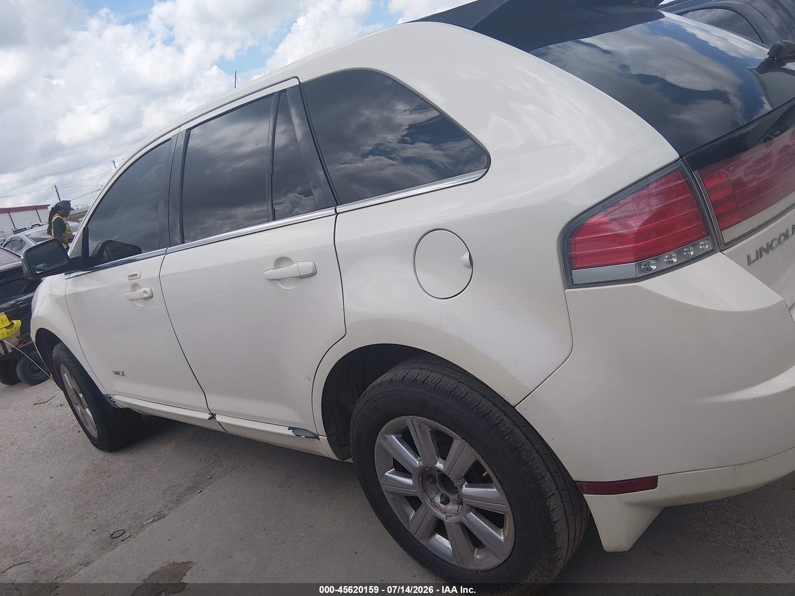 2007 Lincoln Mkx   Cream vin: 2LMDU68C67BJ22443