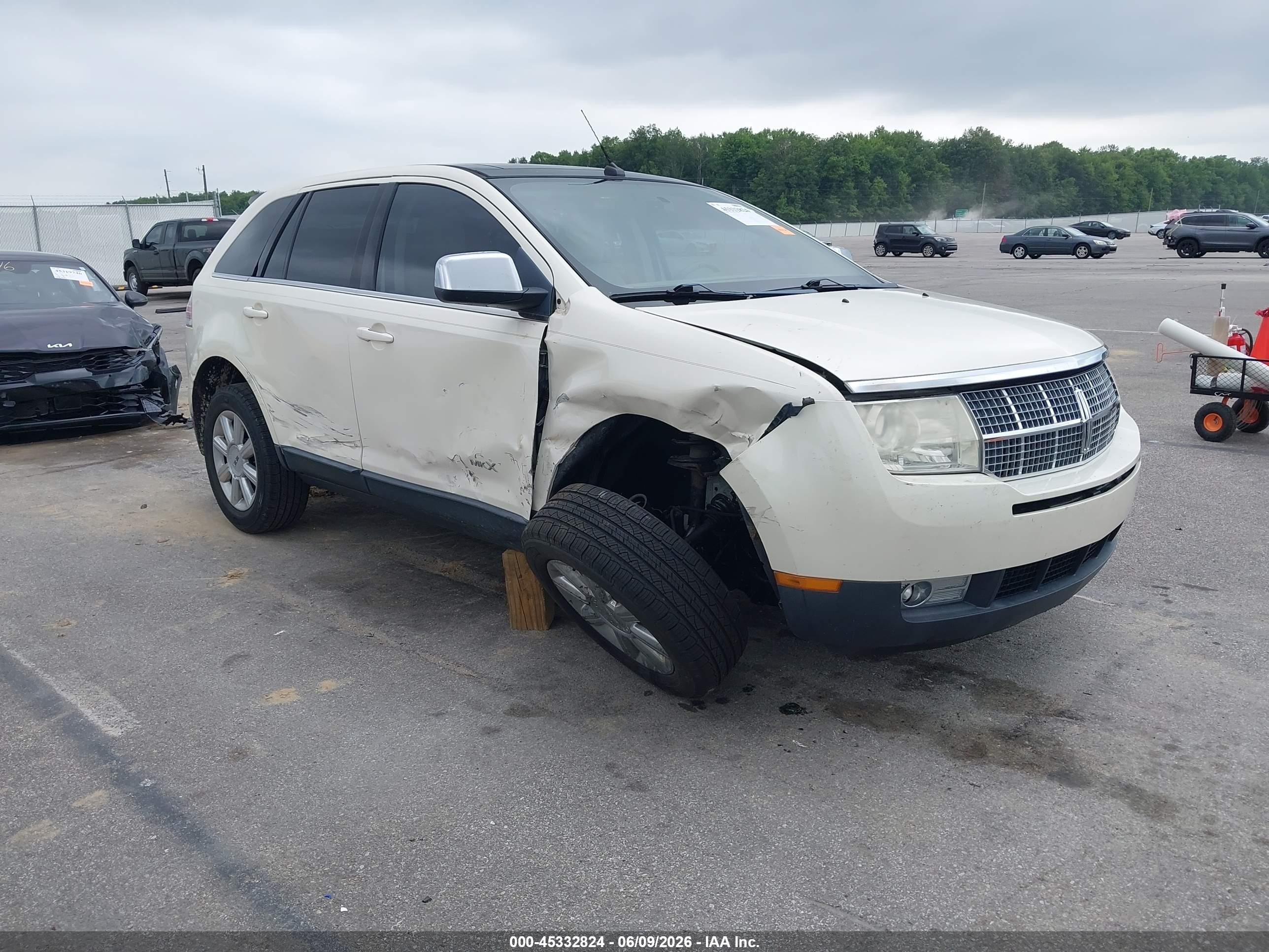 2007 Lincoln Mkx   White vin: 2LMDU68C67BJ25598