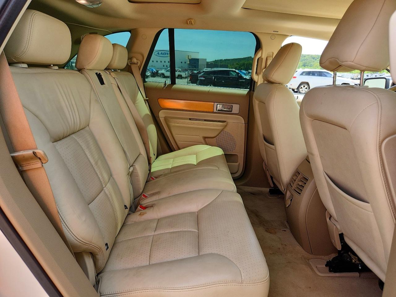 2007 Lincoln Mkx Cream vin: 2LMDU68C67BJ26542