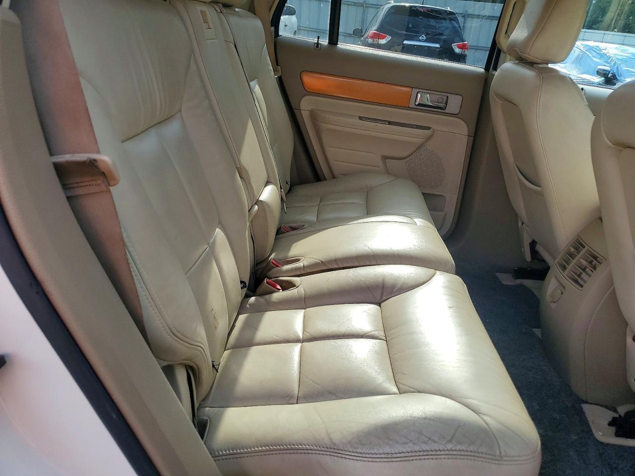 2007 Lincoln Mkx White vin: 2LMDU68C77BJ34827