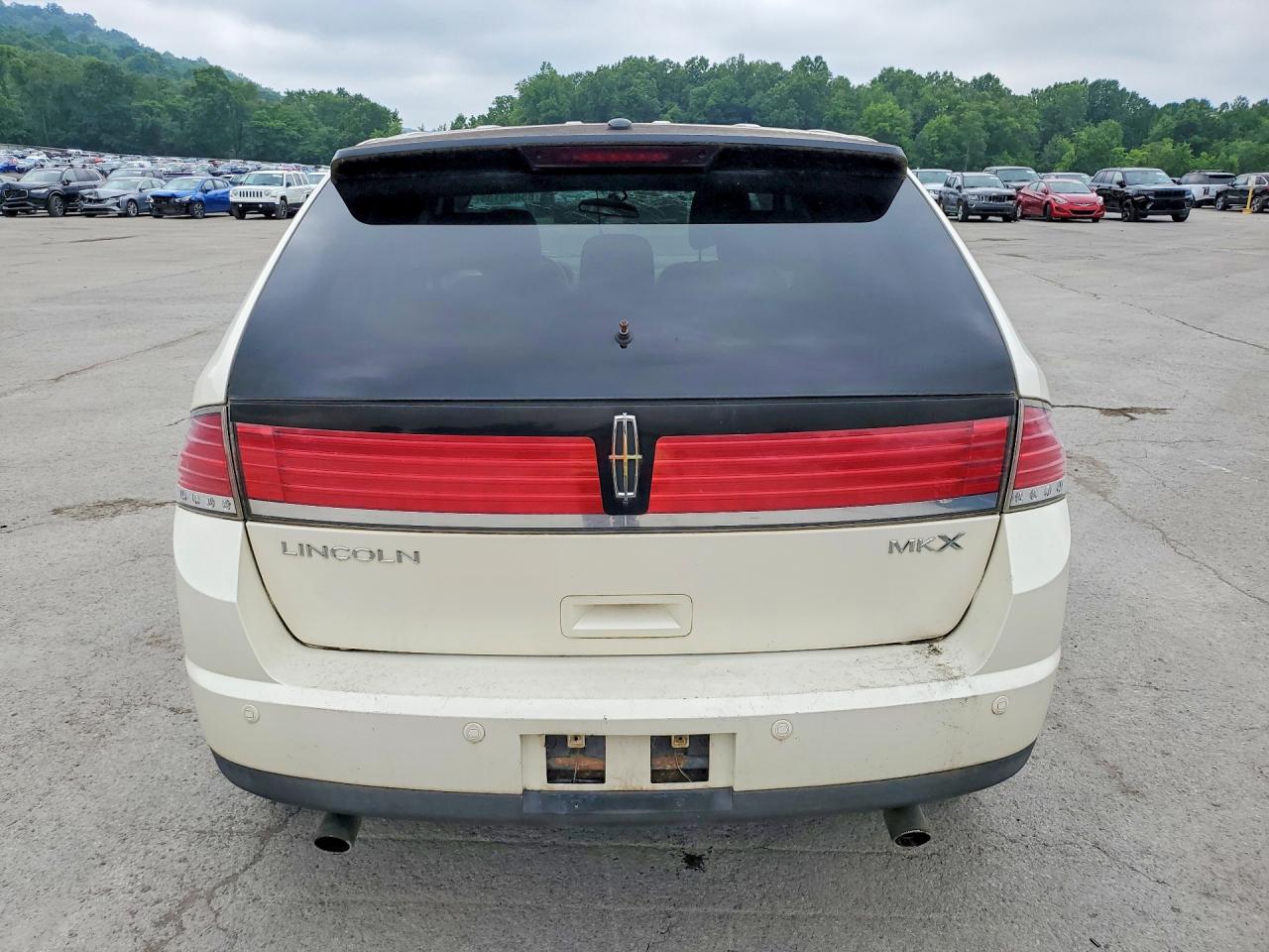 2007 Lincoln Mkx Cream vin: 2LMDU68C77BJ36125