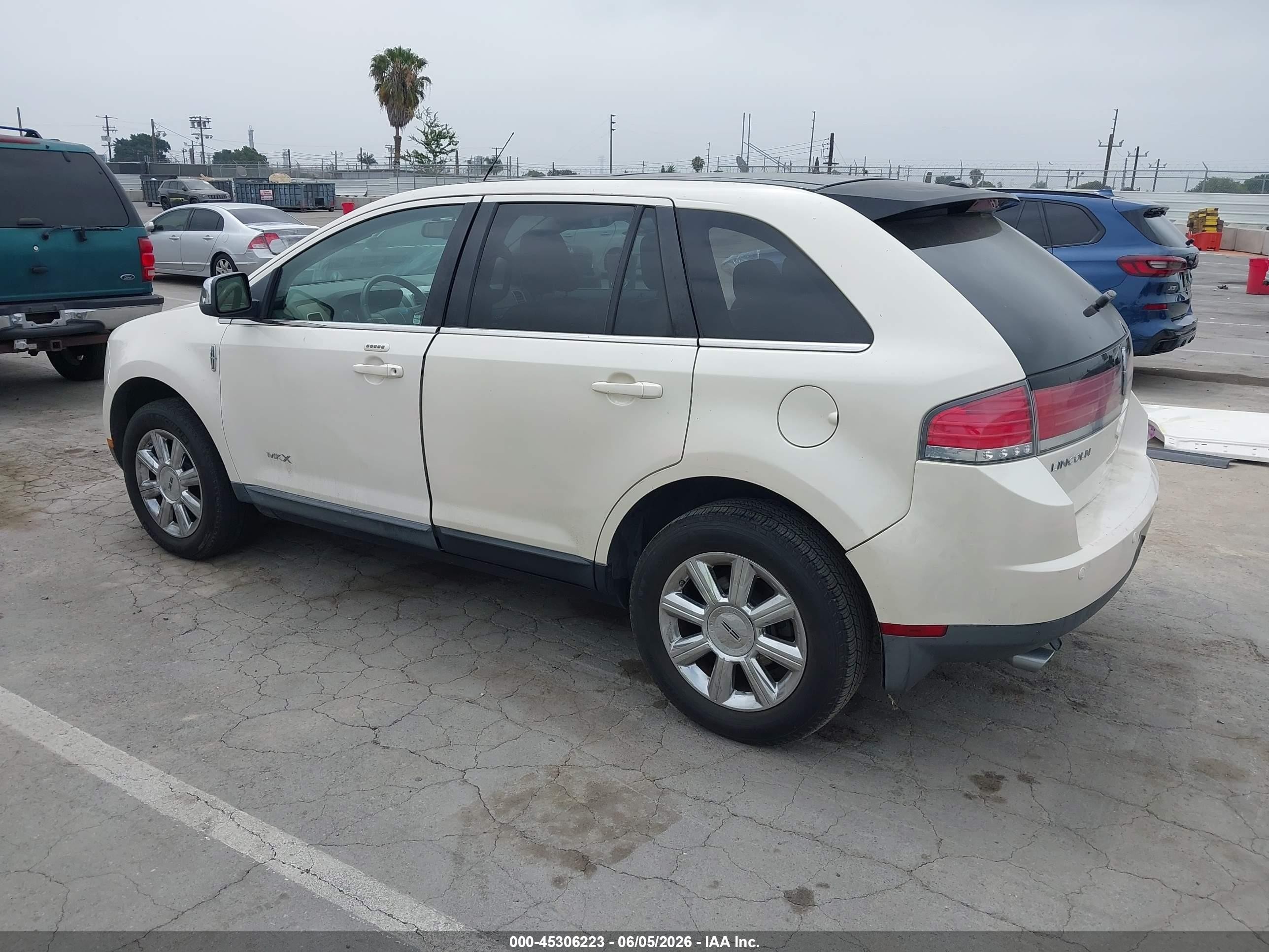 2008 Lincoln Mkx   Cream vin: 2LMDU68C88BJ22221