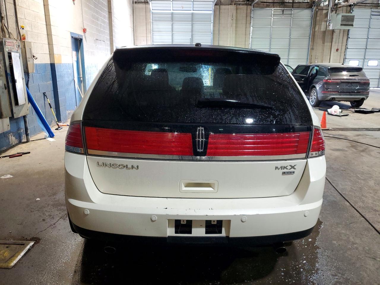 2008 Lincoln Mkx White vin: 2LMDU88C08BJ07417