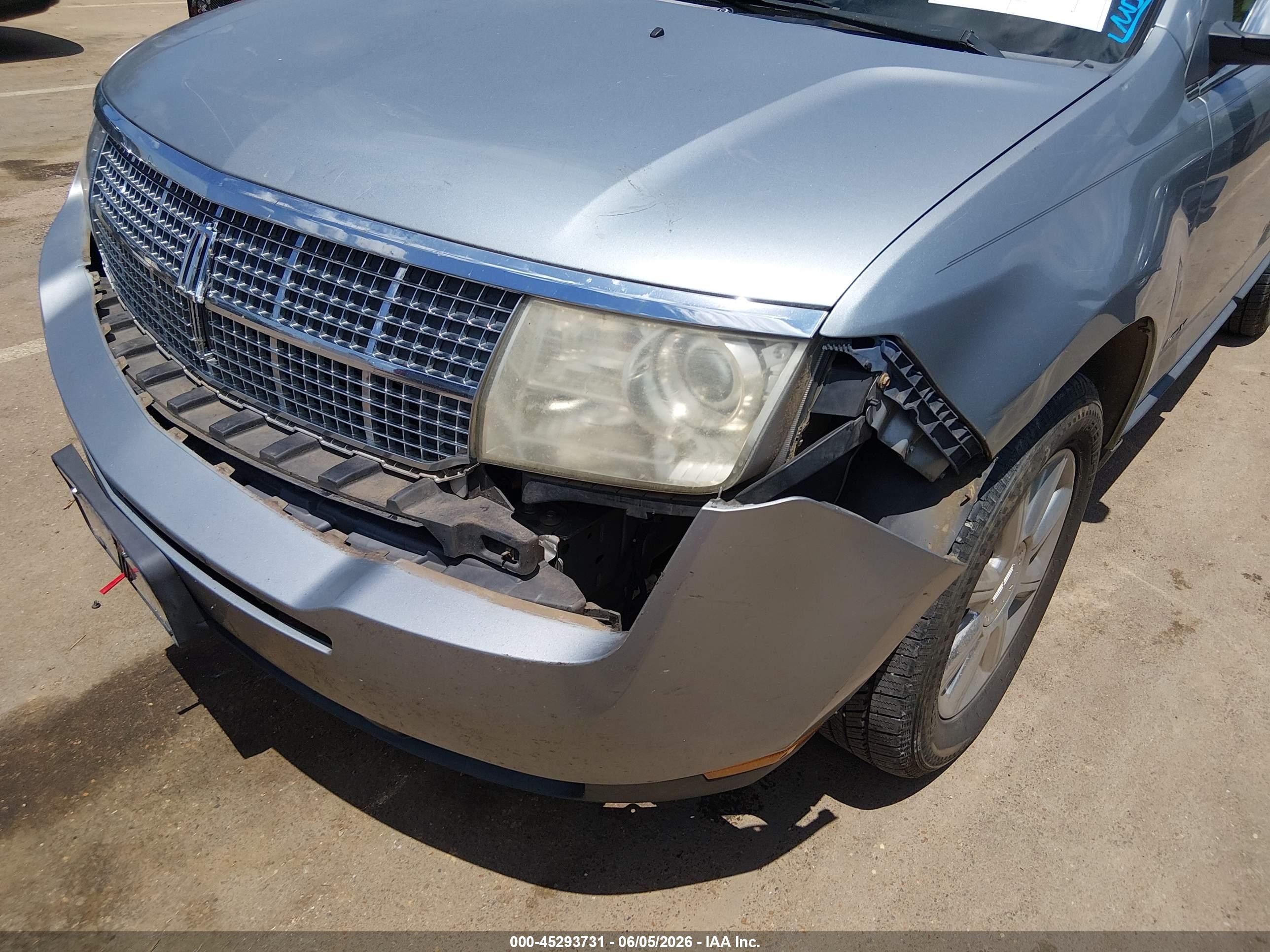 2007 Lincoln Mkx   Silver vin: 2LMDU88C17BJ12771