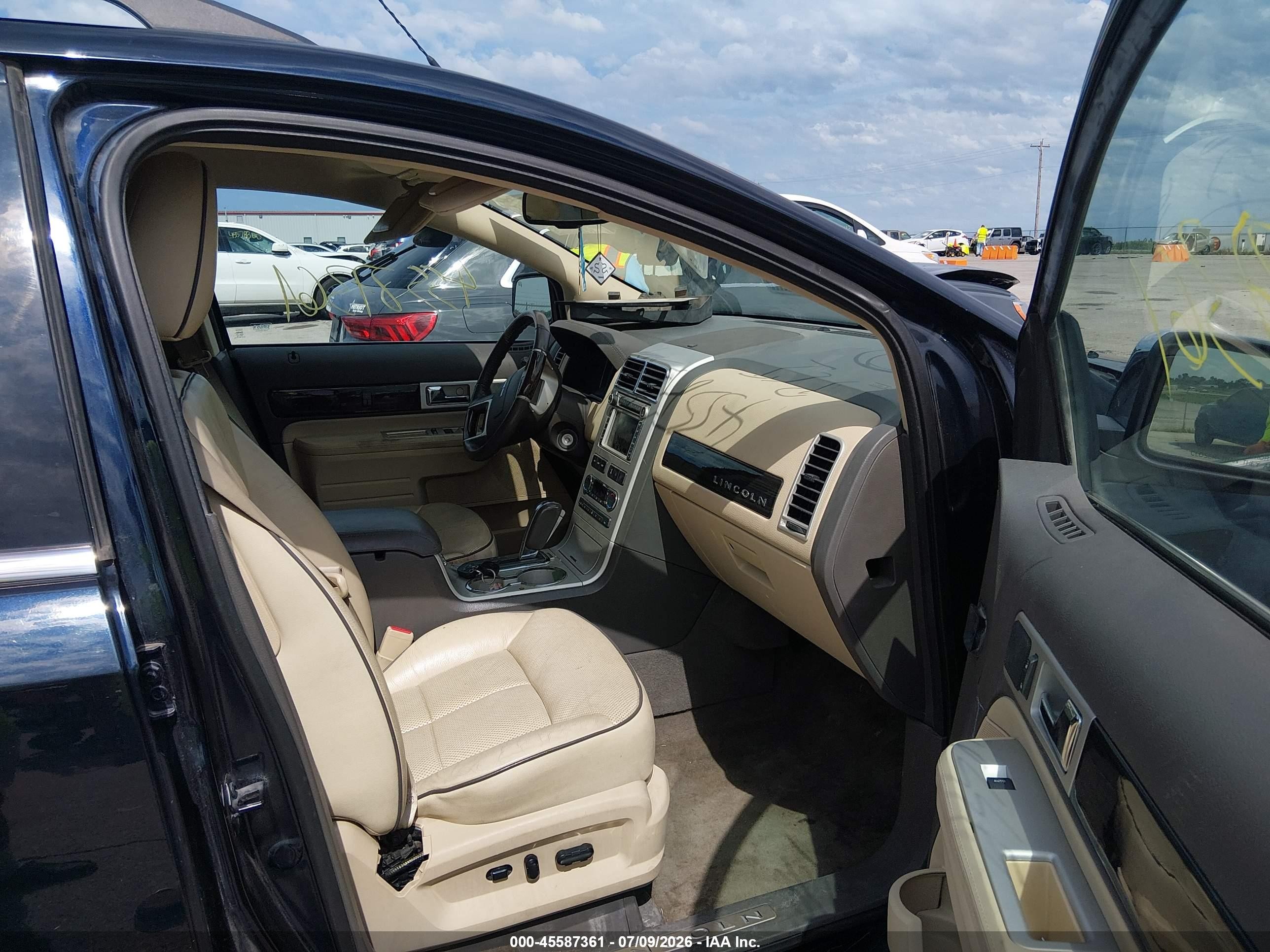 2008 Lincoln Mkx   Black vin: 2LMDU88C18BJ28616
