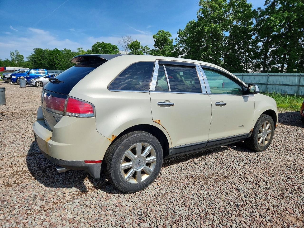 2007 Lincoln Mkx Beige vin: 2LMDU88C27BJ33175