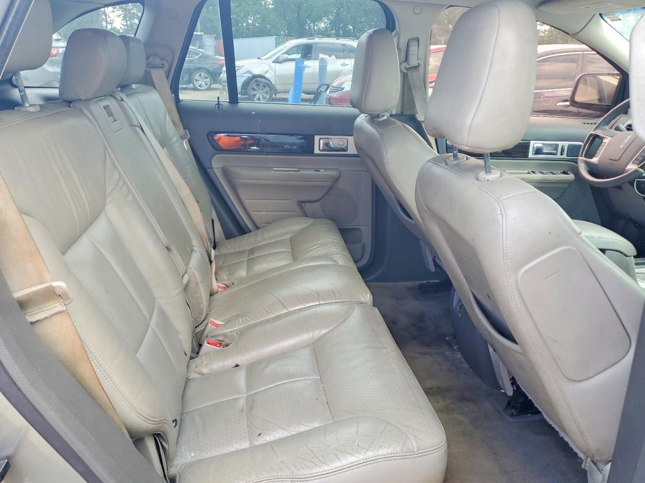 2008 Lincoln Mkx Silver vin: 2LMDU88C28BJ31847