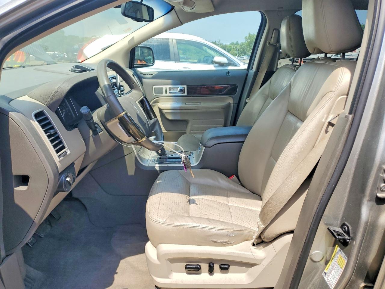 2008 Lincoln Mkx Silver vin: 2LMDU88C28BJ31847