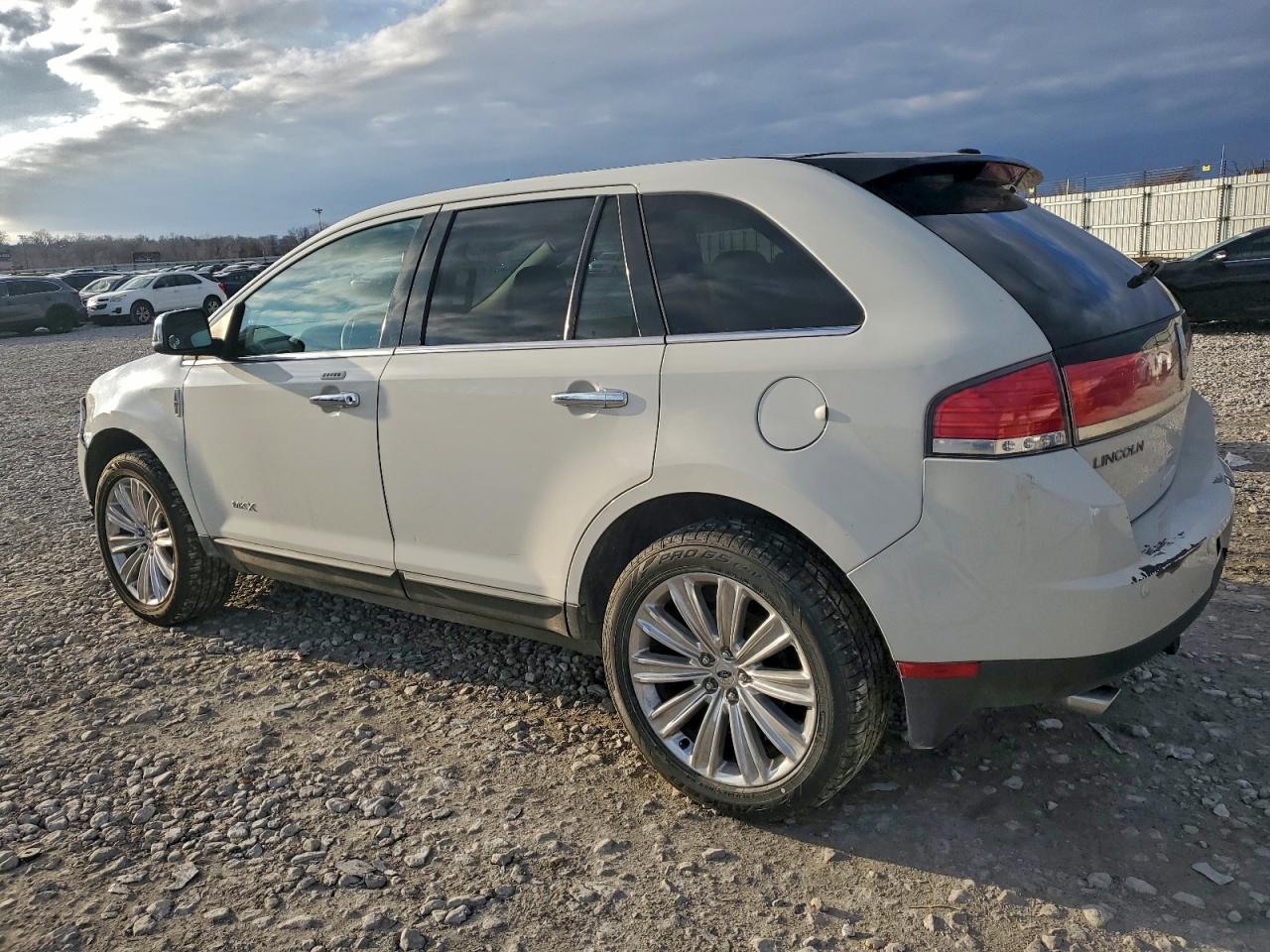 2009 Lincoln Mkx White vin: 2LMDU88C29BJ13284