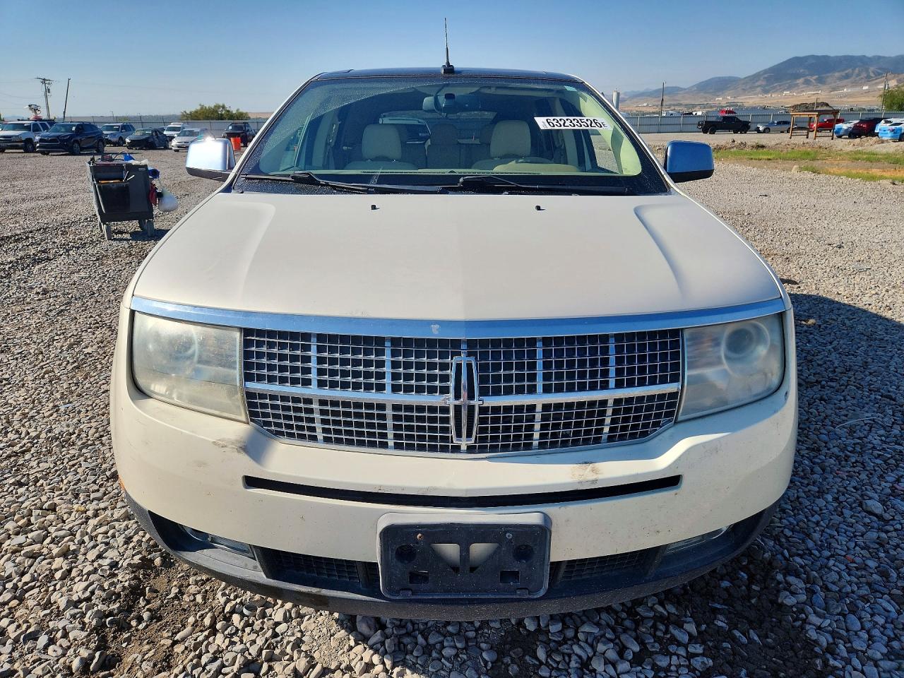2007 Lincoln Mkx White vin: 2LMDU88C37BJ03179