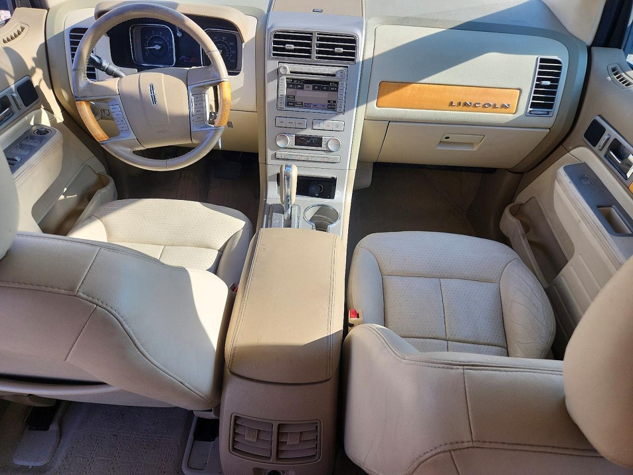 2007 Lincoln Mkx White vin: 2LMDU88C37BJ03179