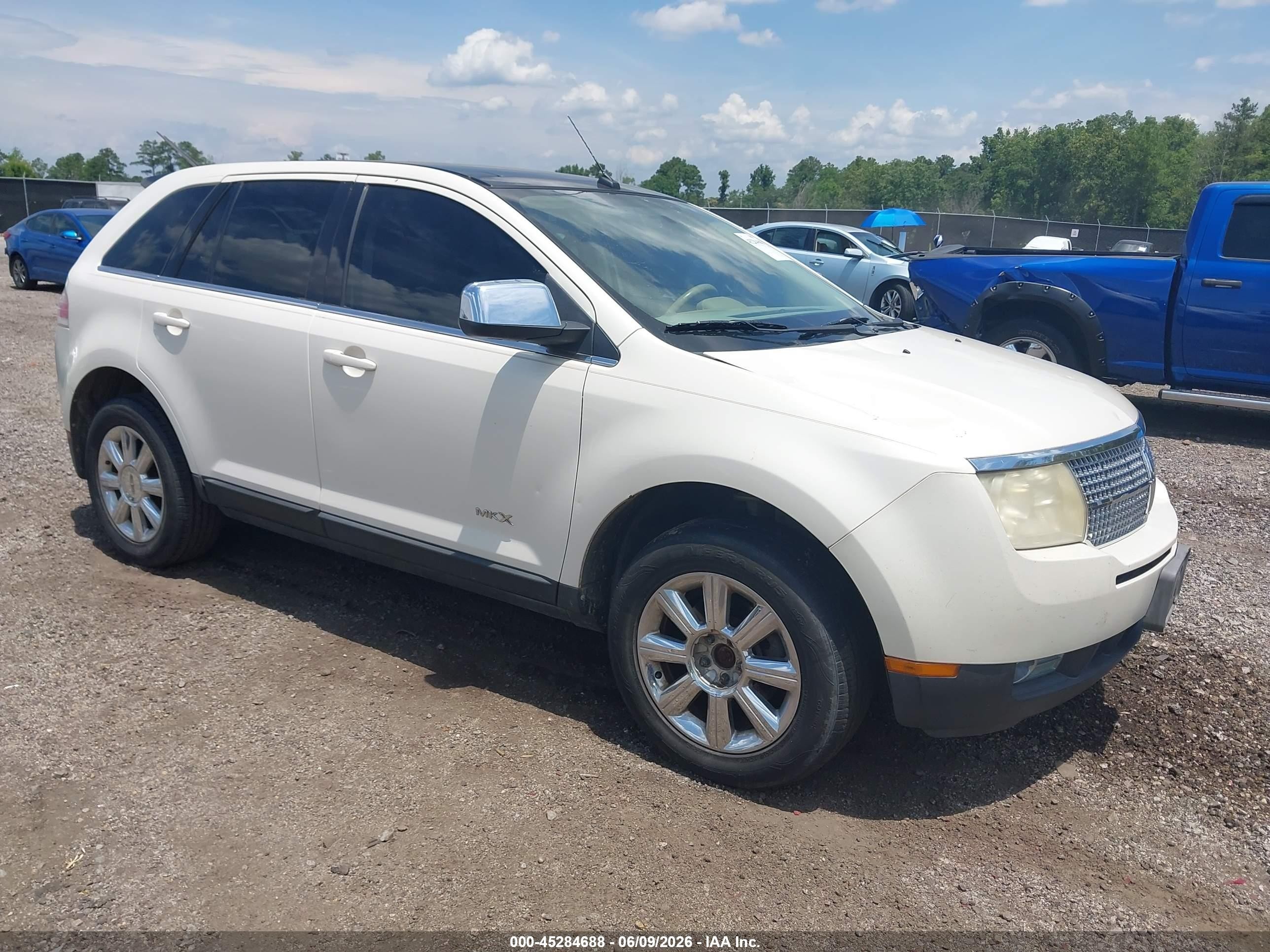 2007 Lincoln Mkx   Cream vin: 2LMDU88C37BJ09371