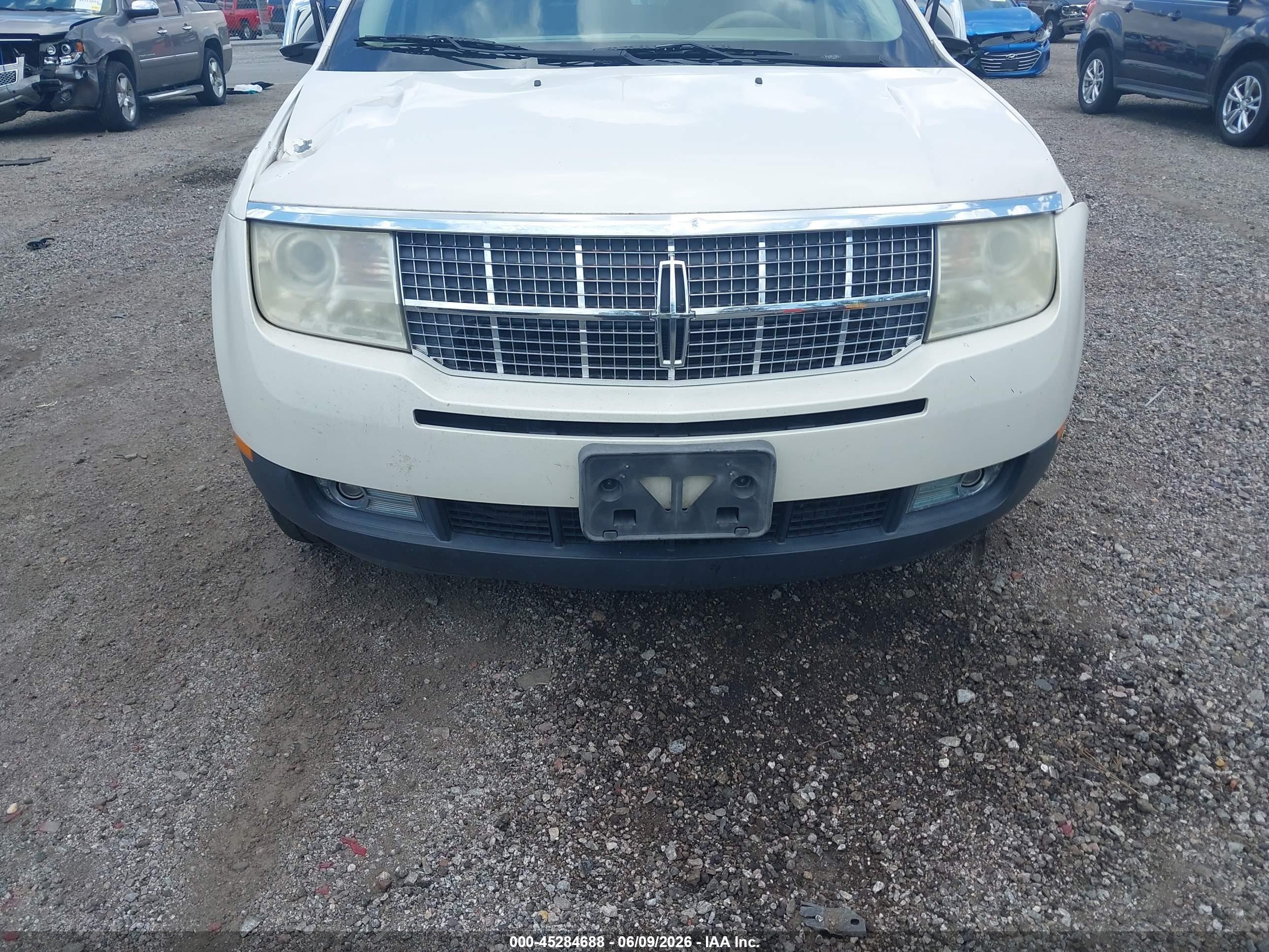 2007 Lincoln Mkx   Cream vin: 2LMDU88C37BJ09371