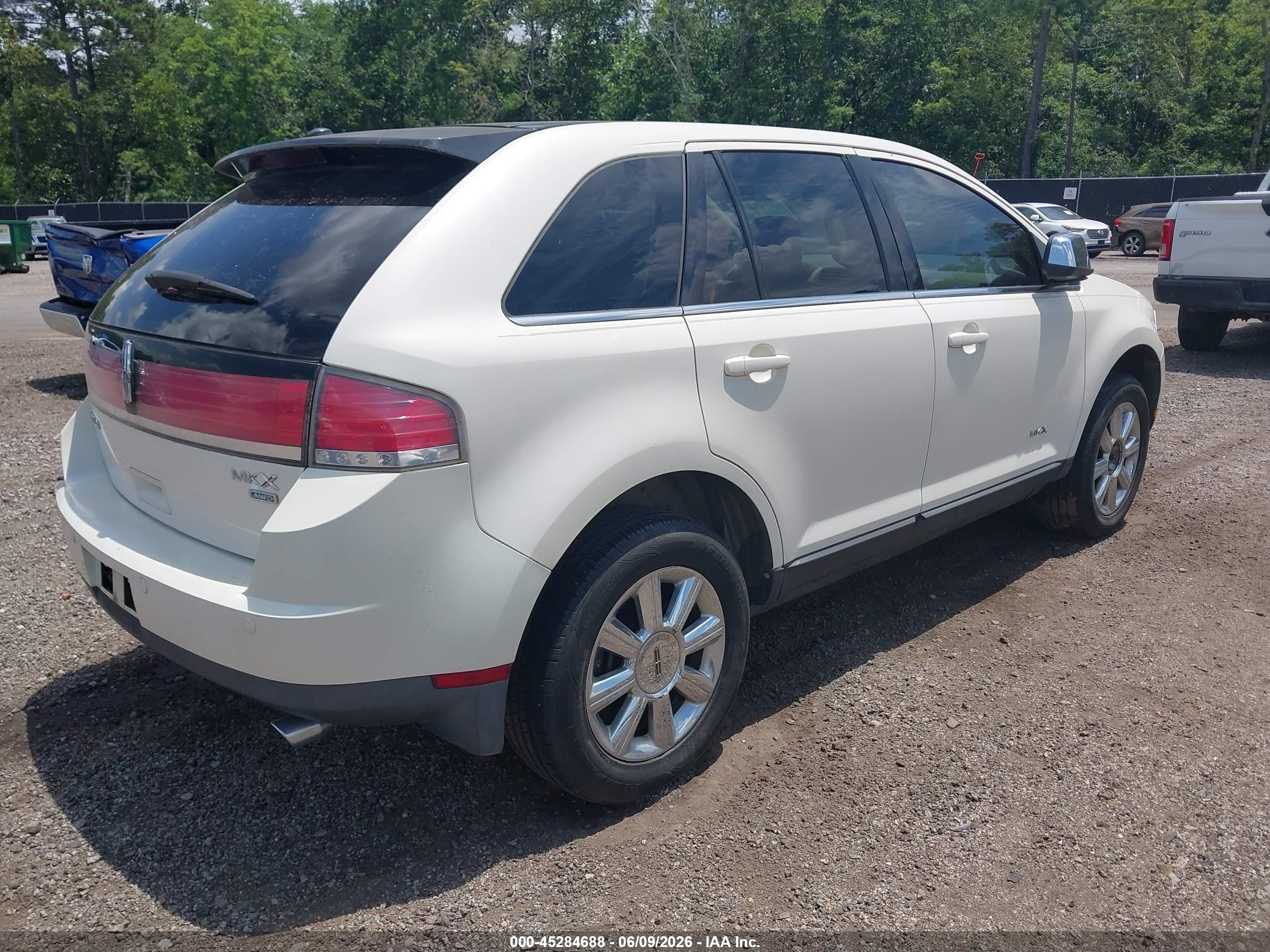 2007 Lincoln Mkx   Cream vin: 2LMDU88C37BJ09371