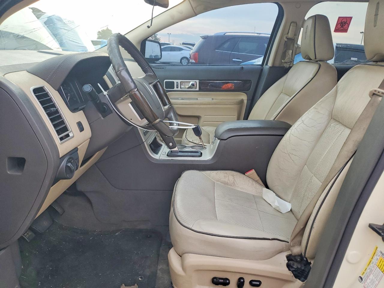 2008 Lincoln Mkx Cream vin: 2LMDU88C38BJ07380