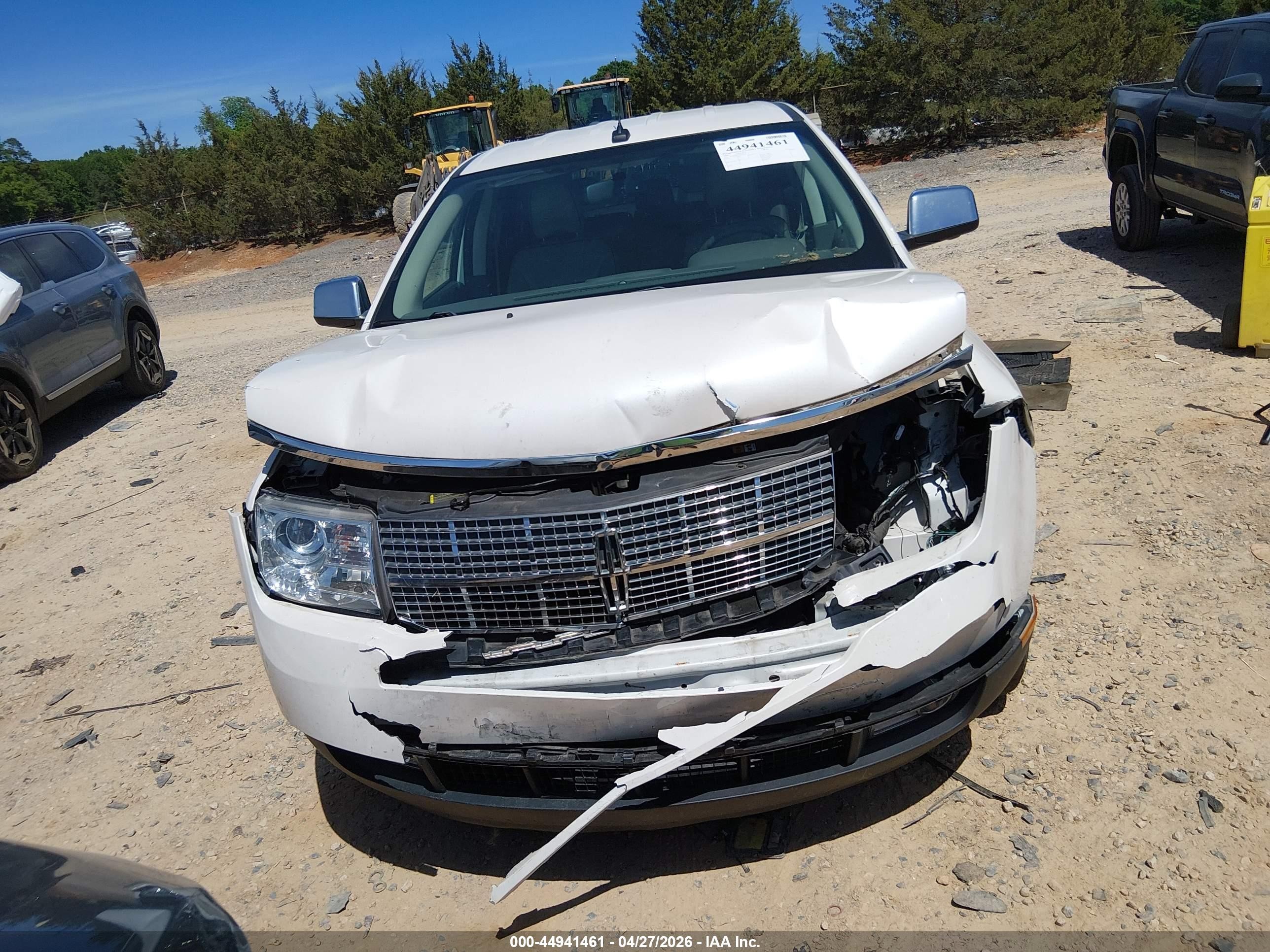 2009 Lincoln Mkx   White vin: 2LMDU88C39BJ06537