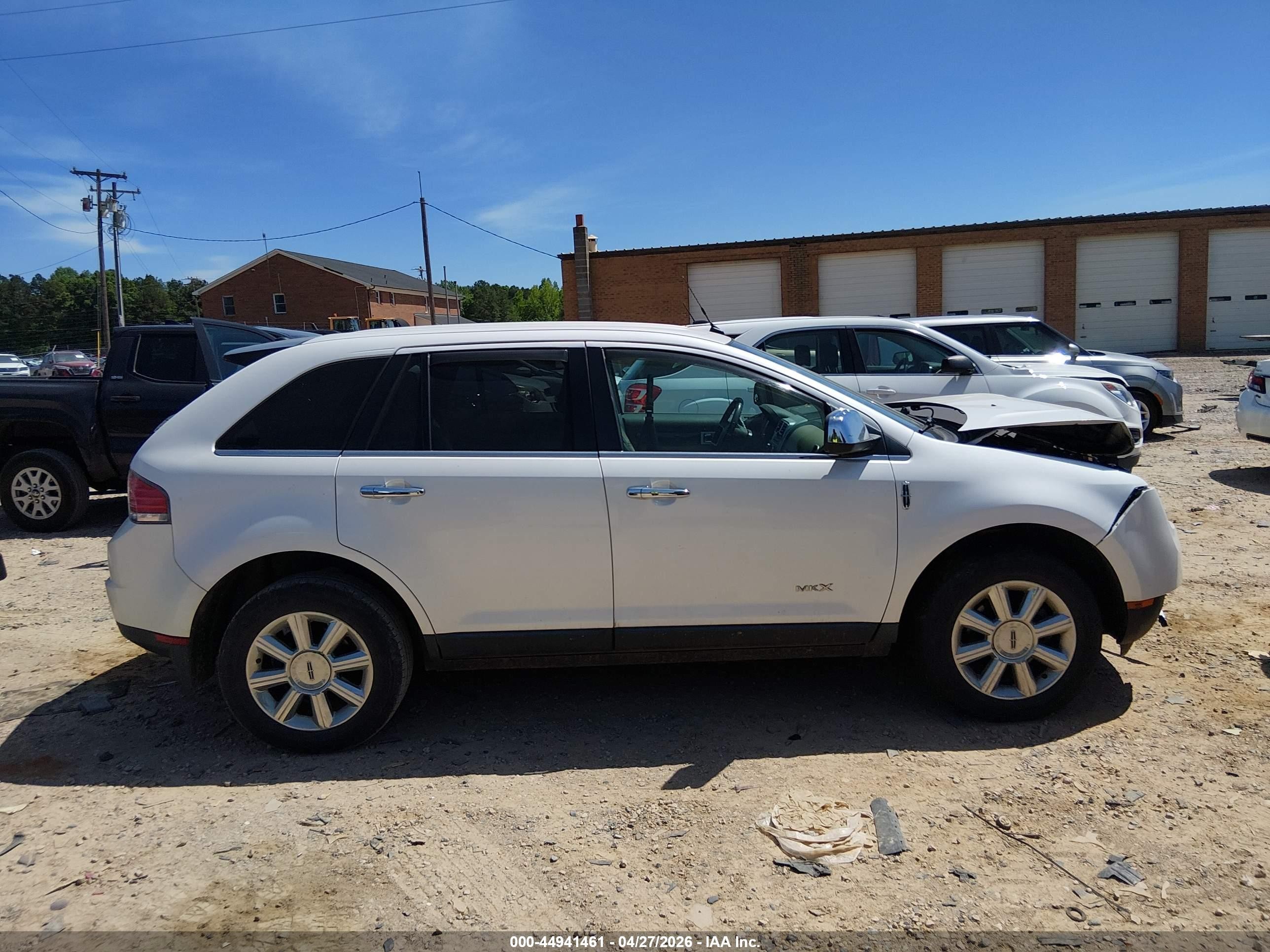 2009 Lincoln Mkx   White vin: 2LMDU88C39BJ06537