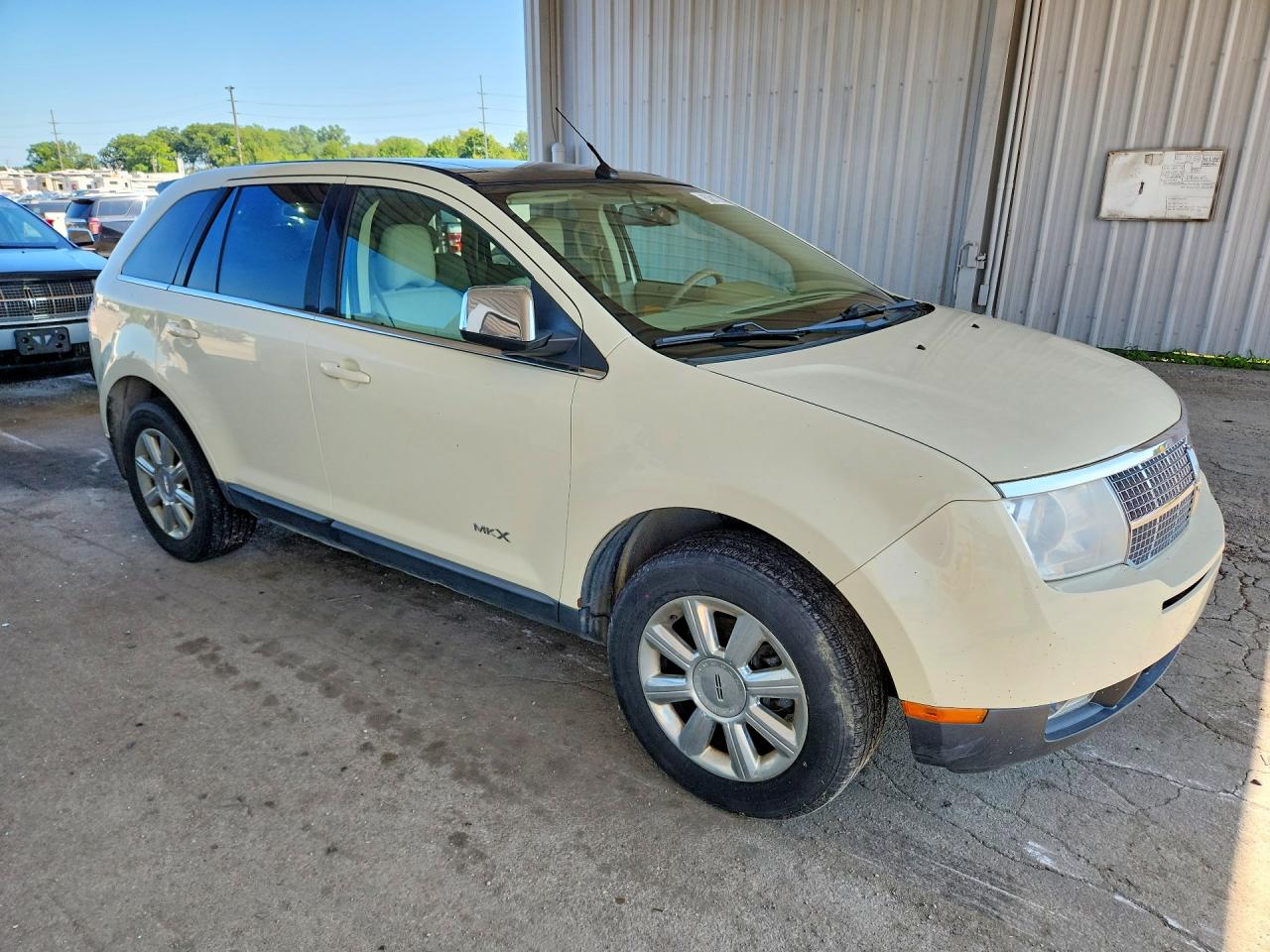 2007 Lincoln Mkx Beige vin: 2LMDU88C47BJ37650