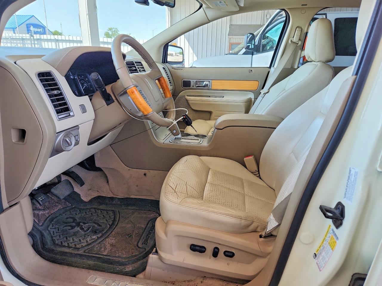 2007 Lincoln Mkx Beige vin: 2LMDU88C47BJ37650