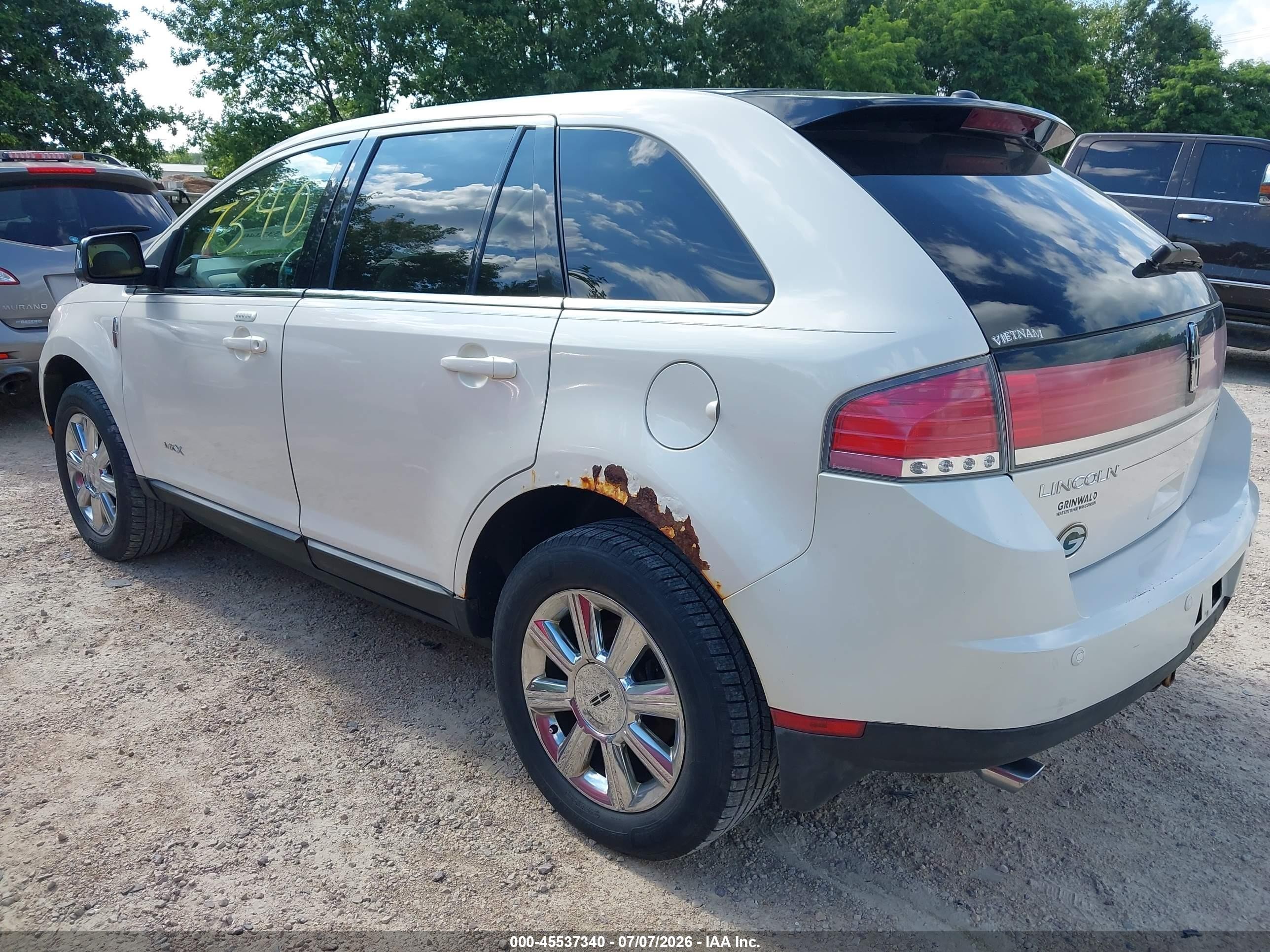 2008 Lincoln Mkx   White vin: 2LMDU88C48BJ20008