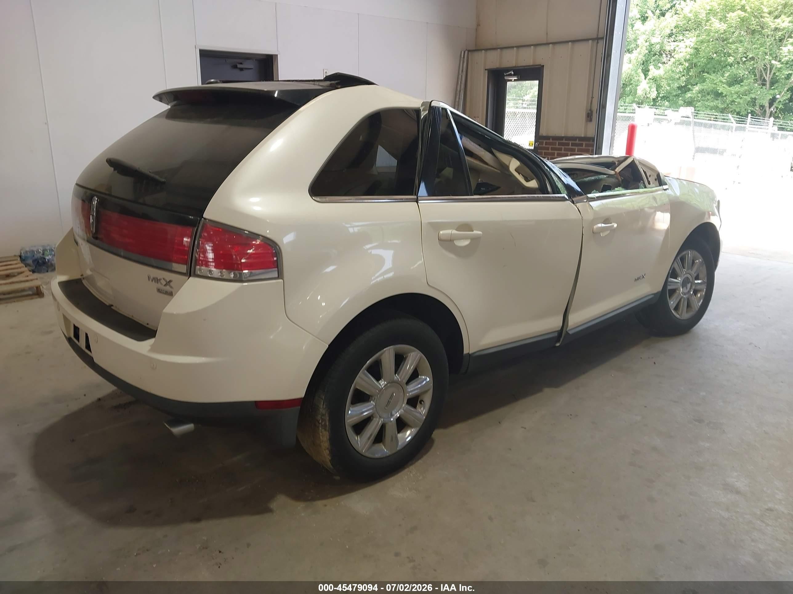 2008 Lincoln Mkx   White vin: 2LMDU88C58BJ16243