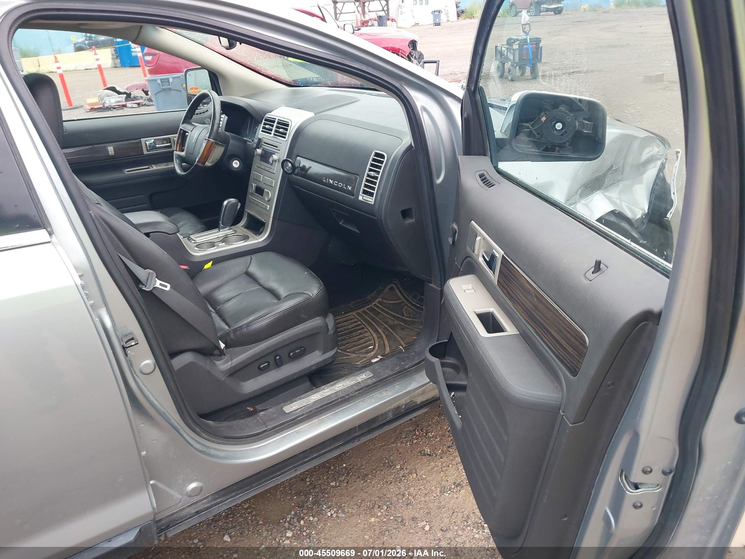 2007 Lincoln Mkx   Silver vin: 2LMDU88C67BJ03094