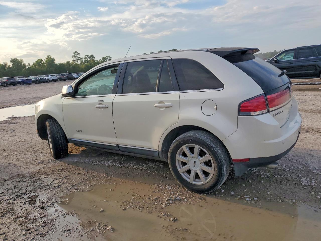 2007 Lincoln Mkx White vin: 2LMDU88C67BJ25693