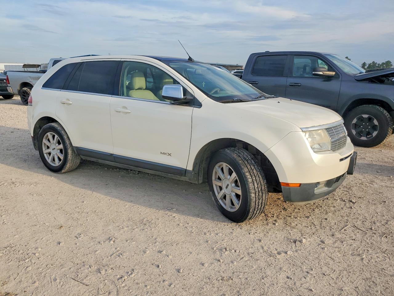 2007 Lincoln Mkx White vin: 2LMDU88C67BJ25693