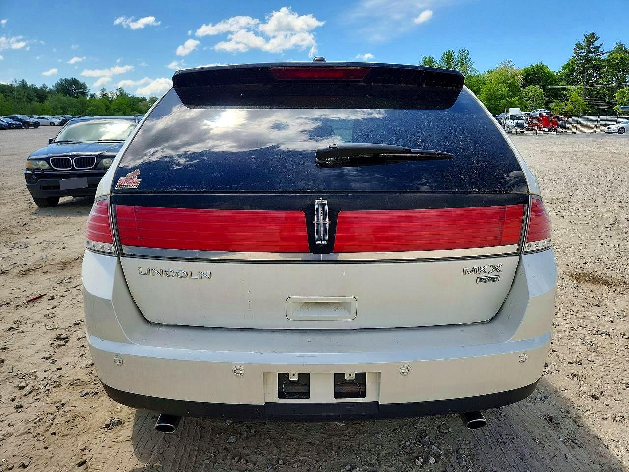 2008 Lincoln Mkx White vin: 2LMDU88C68BJ22388