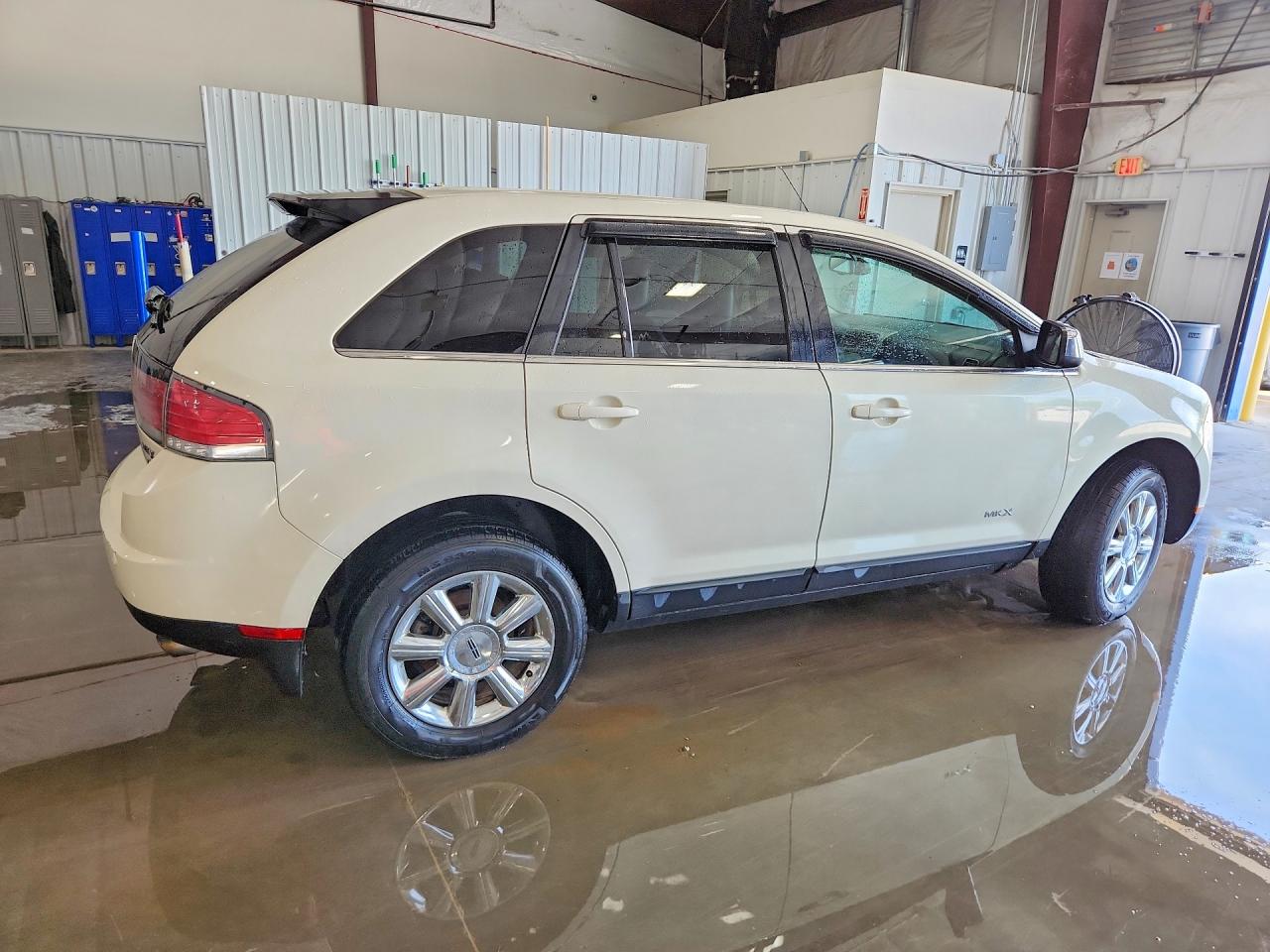 2007 Lincoln Mkx White vin: 2LMDU88C97BJ25638