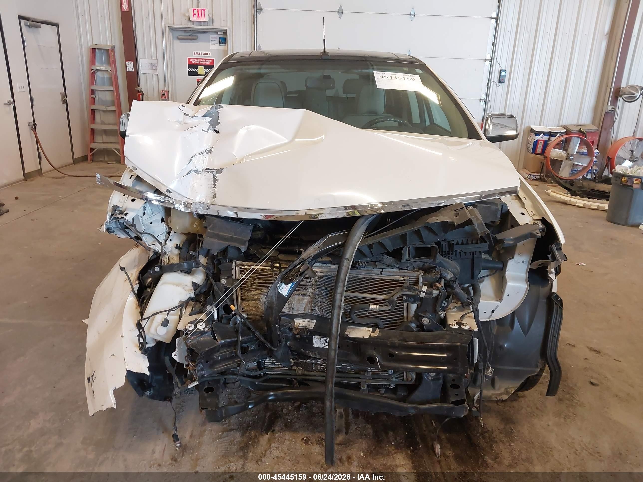 2009 Lincoln Mkx   White vin: 2LMDU88C99BJ01004