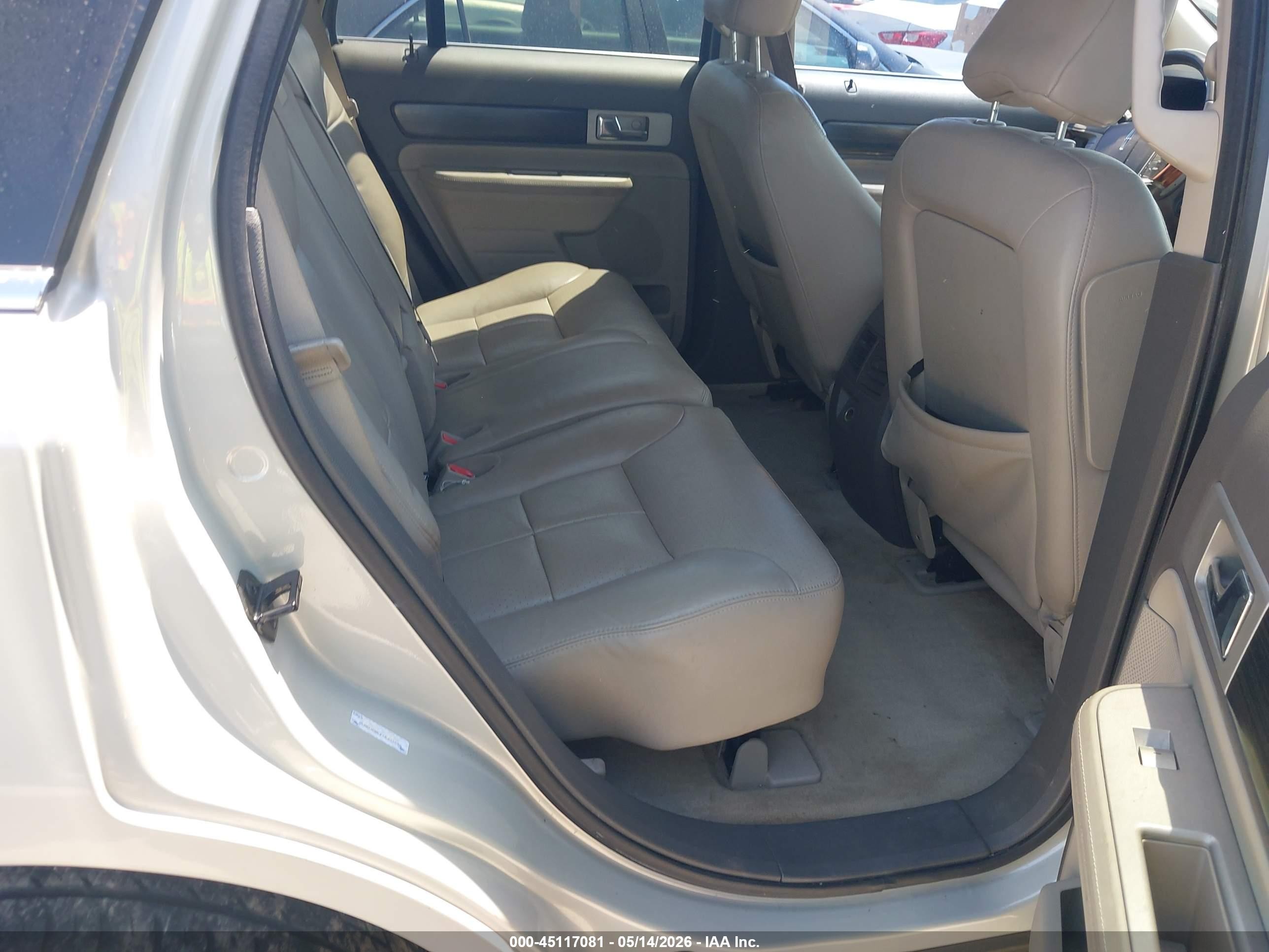 2007 Lincoln Mkx   Silver vin: 2LMDU88CX7BJ33540