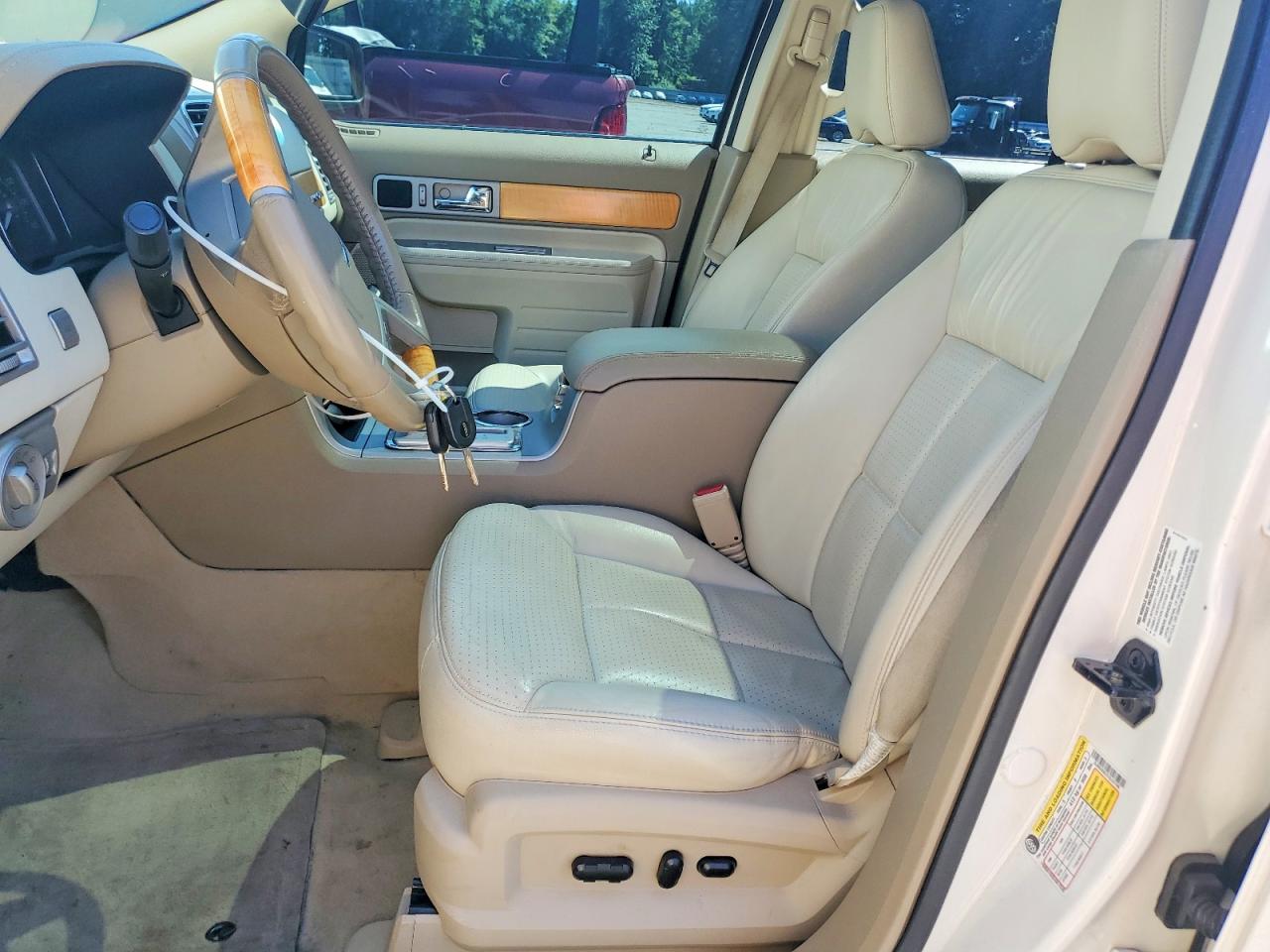 2007 Lincoln Mkx White vin: 2LMDU88CX7BJ37796